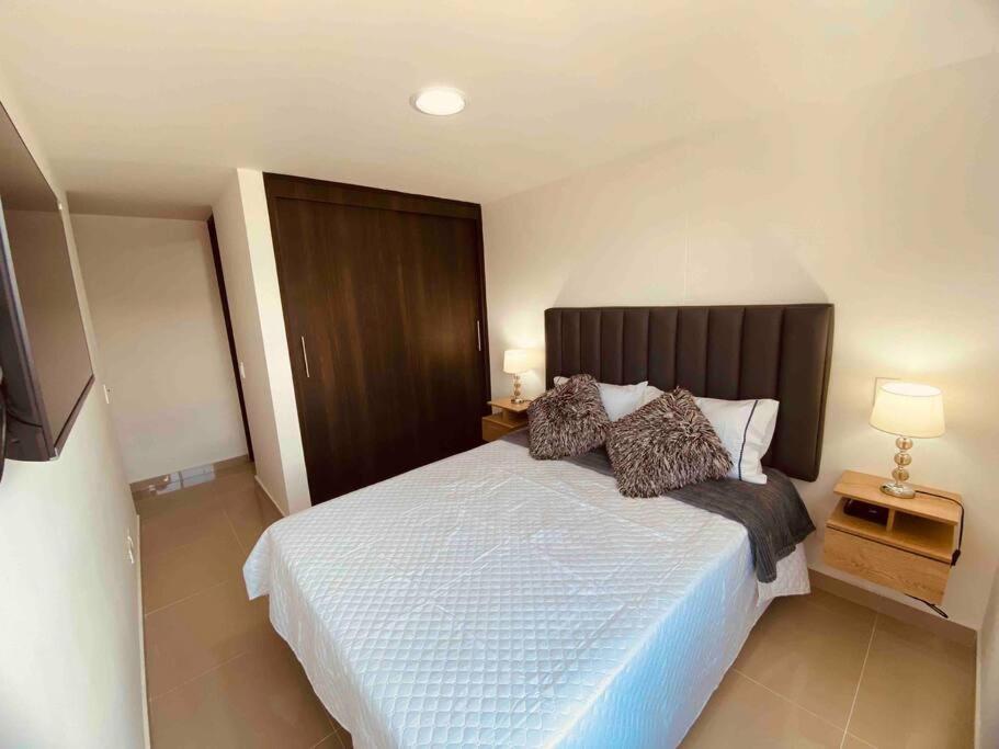 Apartamento Poblado, Aire Acondicionado, Piscina, Vista, Gym Medellín