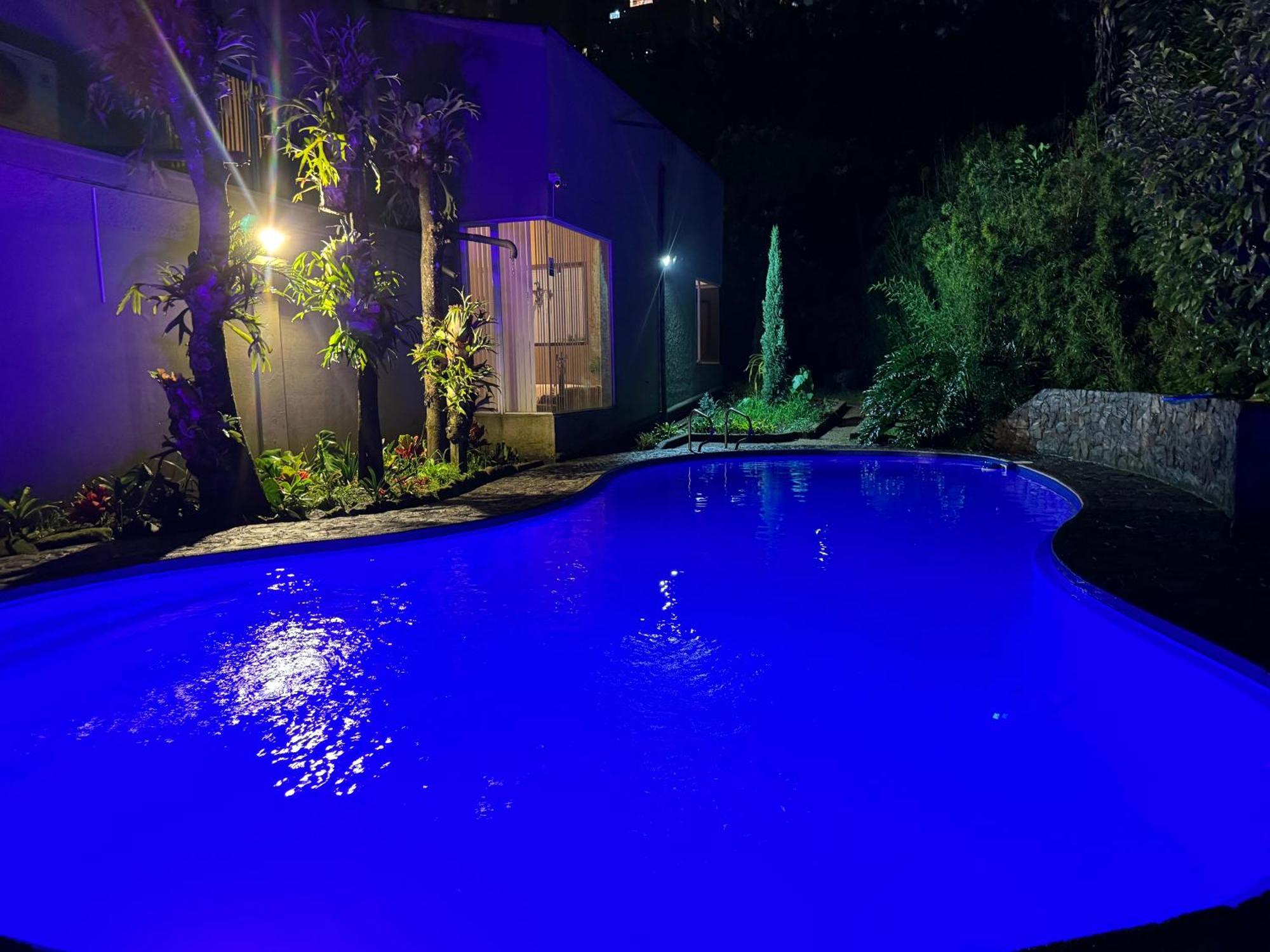 Villa Mansion Br Piscina, Jacuzzi, 6 Min De Provenza Medellín