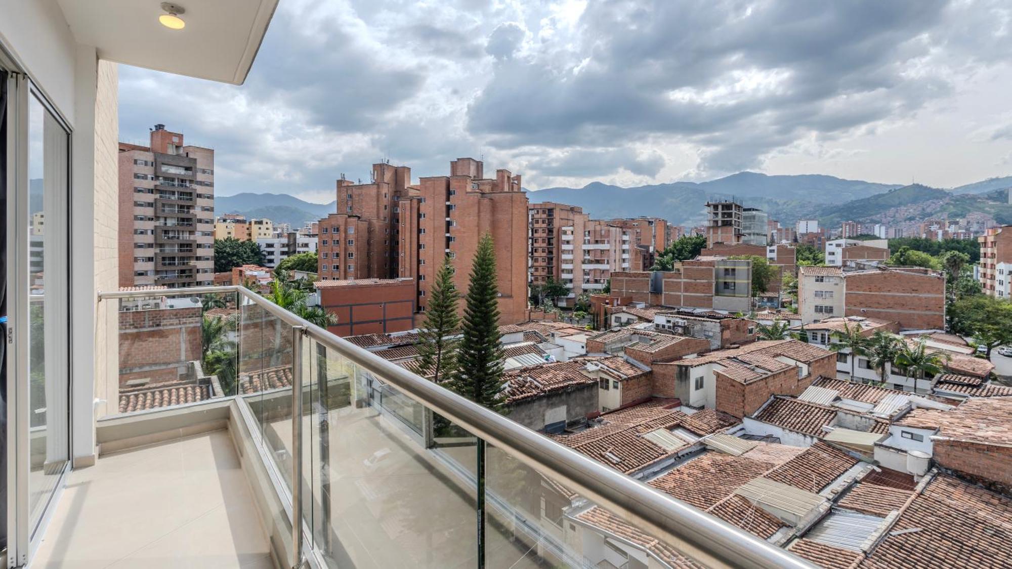 Apartment Mirador Del Laureles, Ac, Piscina, Parqueadero 701