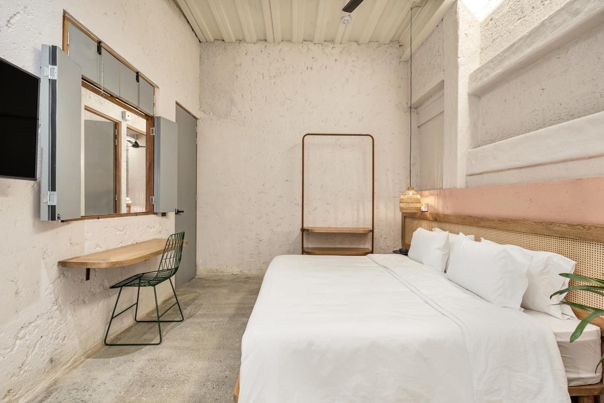 Botanica Casa Manila By Housy Host 4*