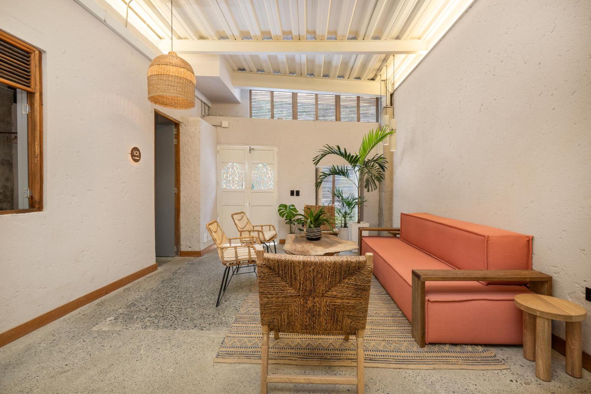 Botanica Casa Manila By Housy Host Hotel 4*