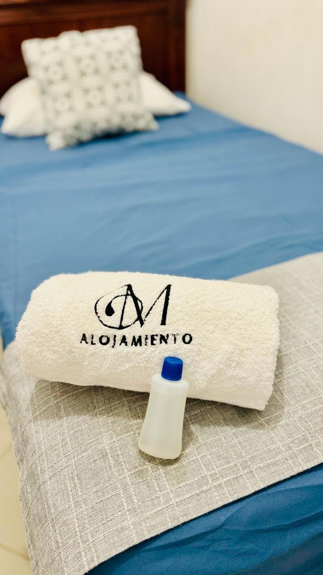 Moderno En Laureles - Apartamento *