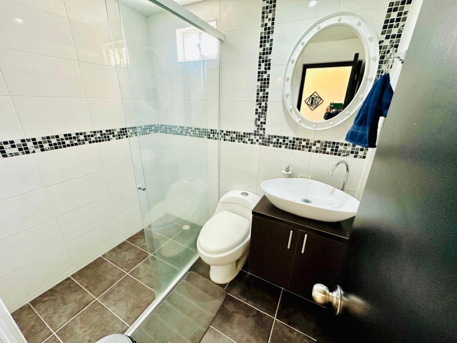 Apartamento Moderno En Laureles -