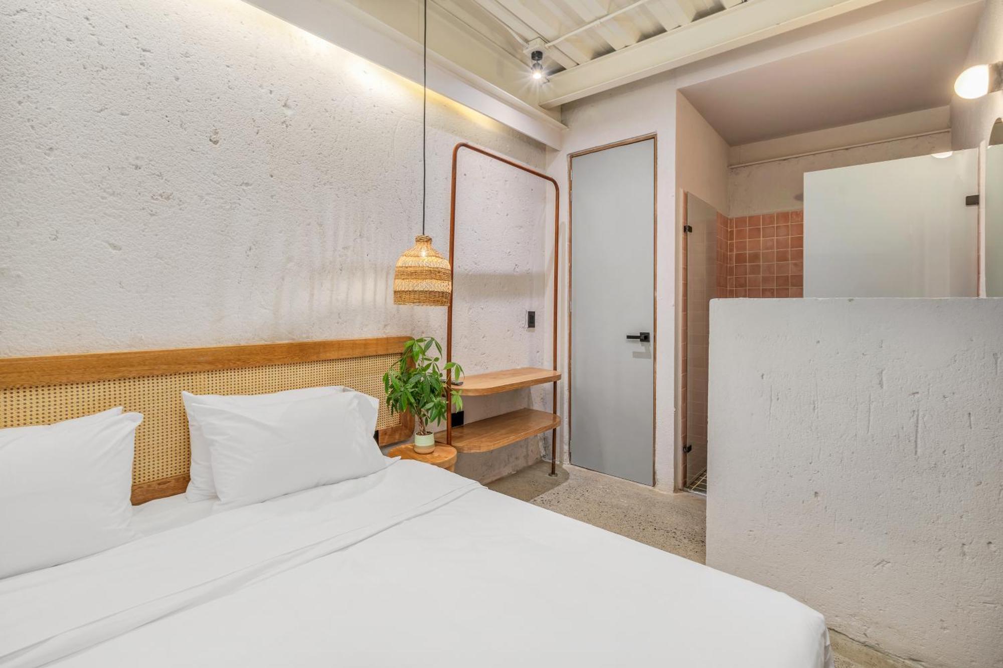 Botanica Casa Manila By Housy Host 4*