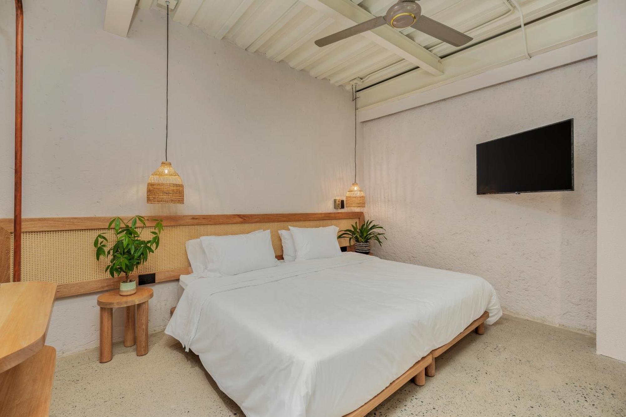 Botanica Casa Manila By Housy Host Medellín