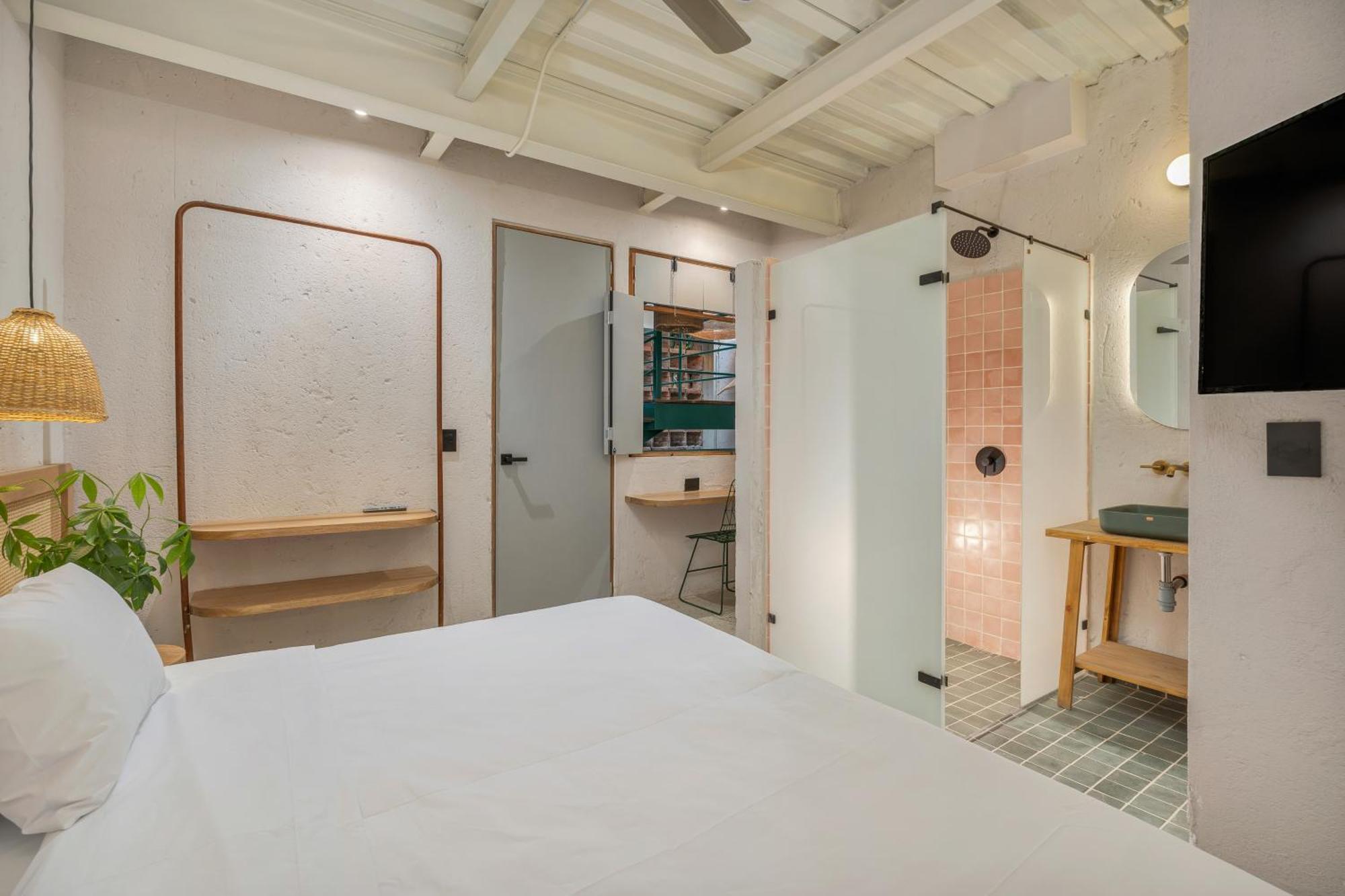 Botanica Casa Manila By Housy Host 4* Medellín