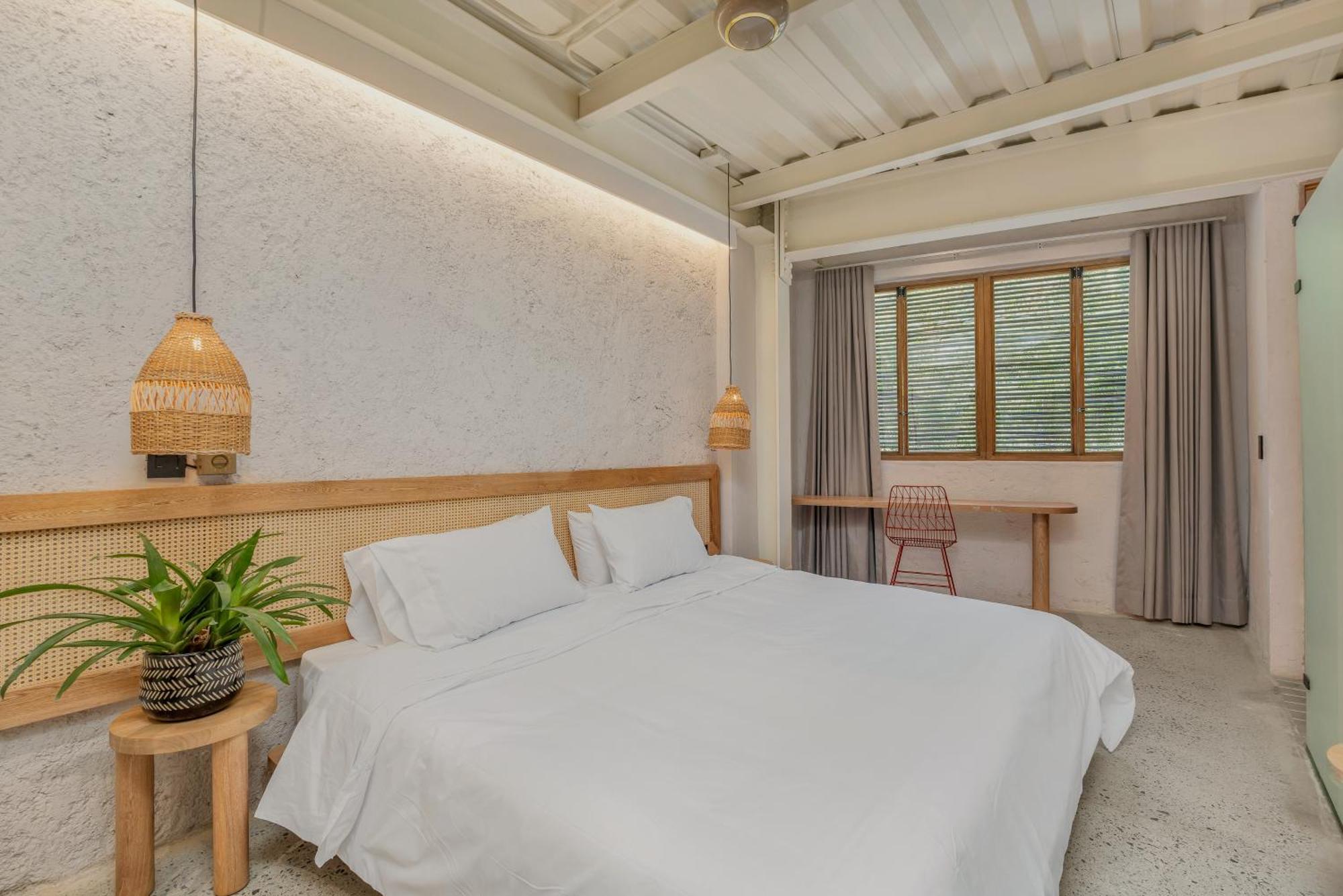 Botanica Casa Manila By Housy Host 4*