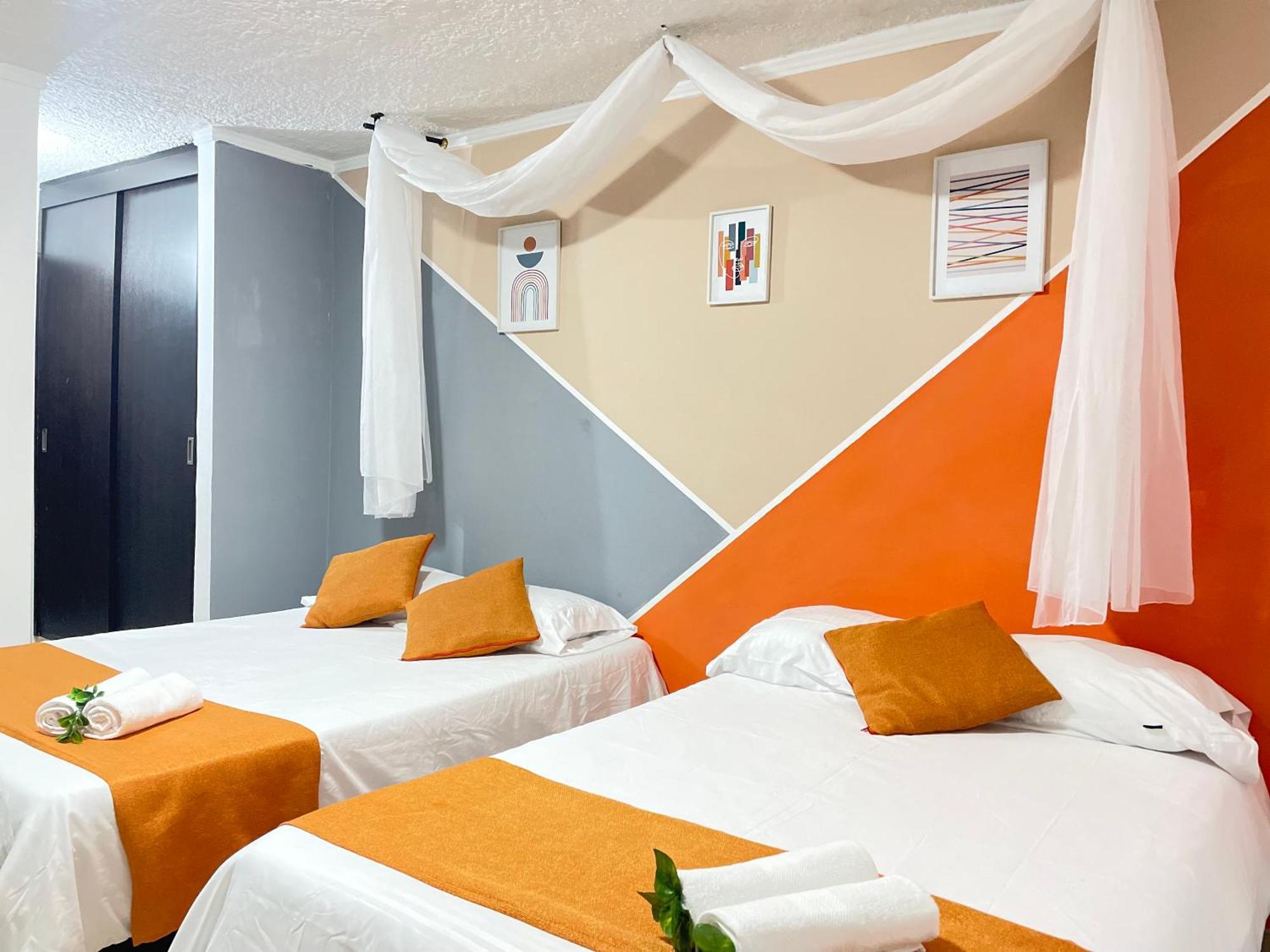 Guest house Homer Colors - Tu Hogar En 20 Personas