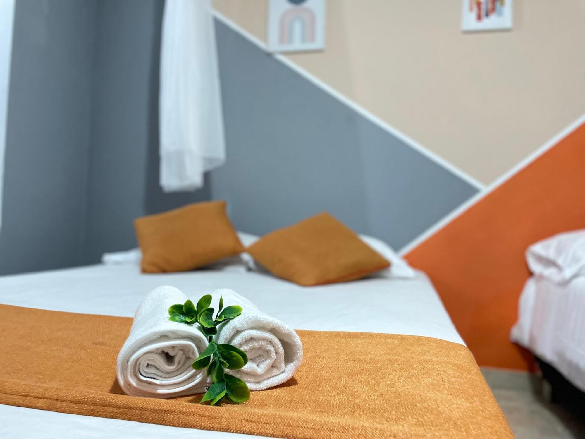 Guest house Homer Colors - Tu Hogar En 20 Personas