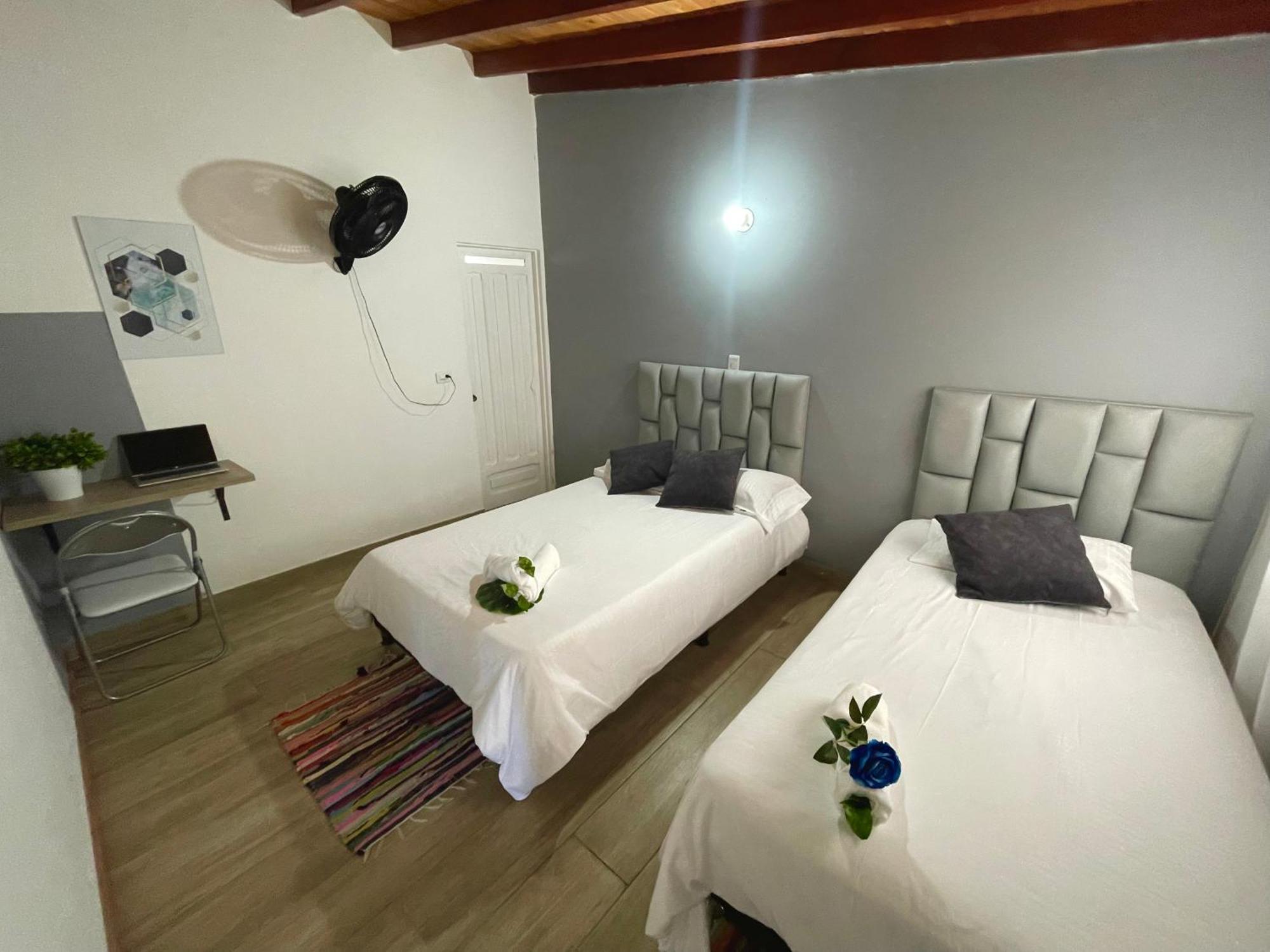 Guest house Homer Colors - Tu Hogar En 20 Personas *