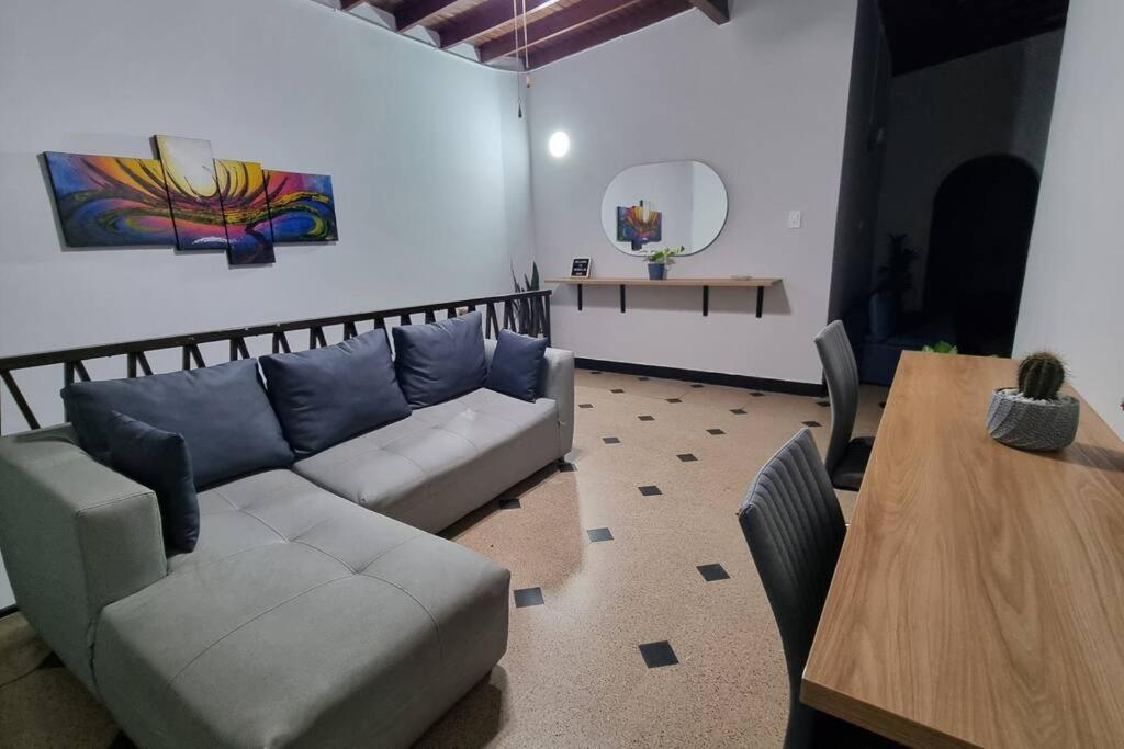 Сasa de vacaciones Amplia Y Comoda Casa En La 70 Medellín