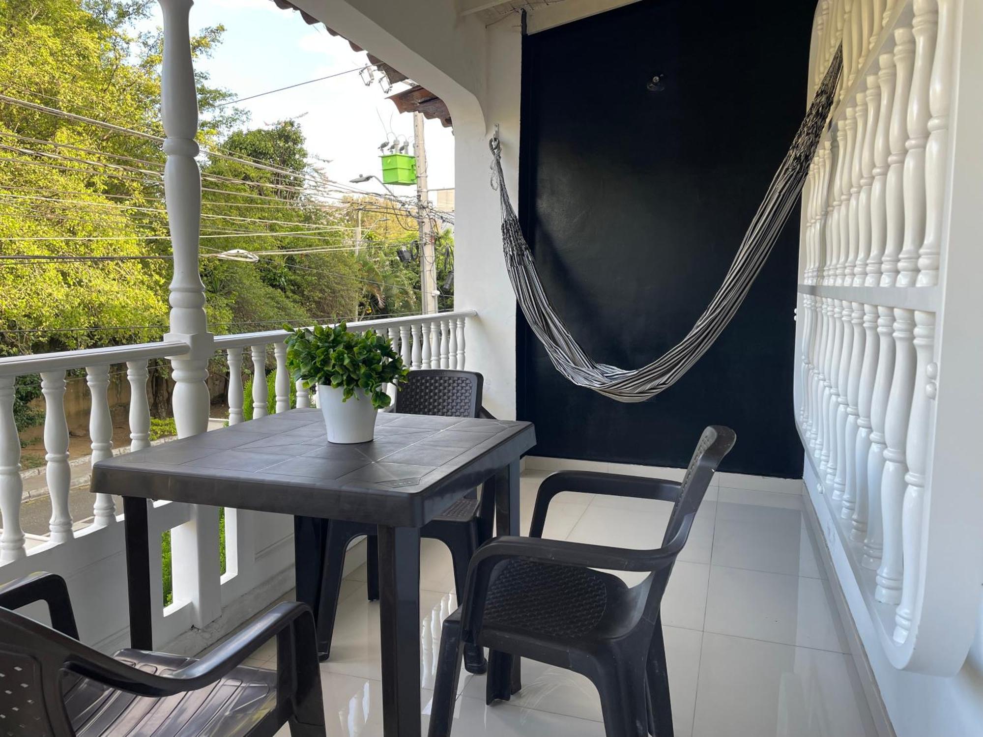 Guest house Homer Colors - Tu Hogar En 20 Personas