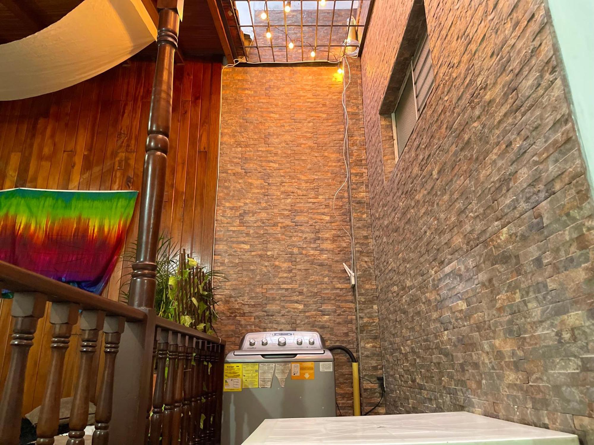 Guest house Homer Colors - Tu Hogar En 20 Personas