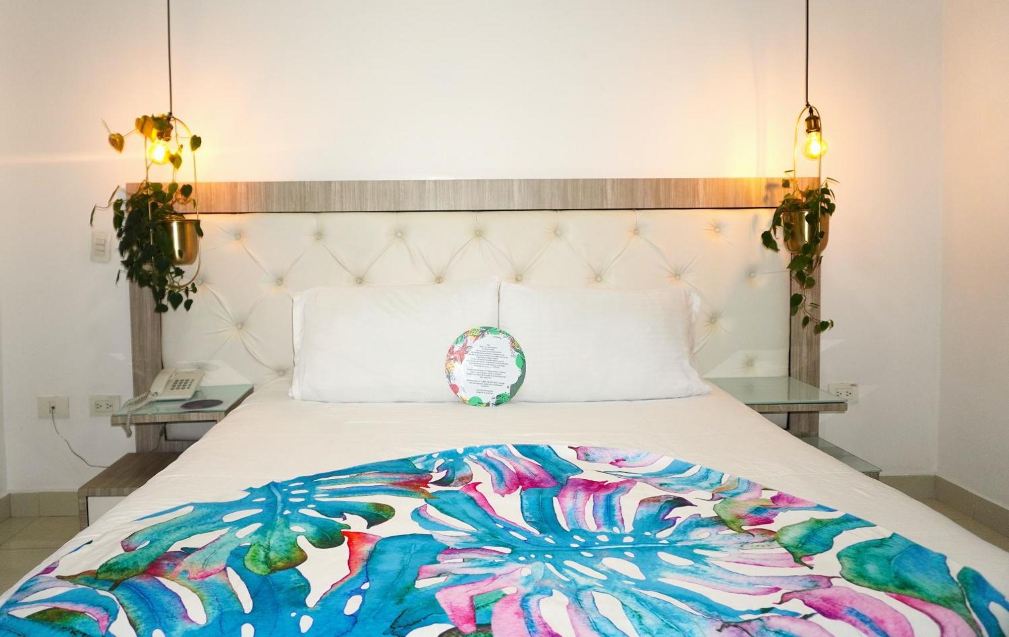 Bolivariana Plaza Hotel 4*