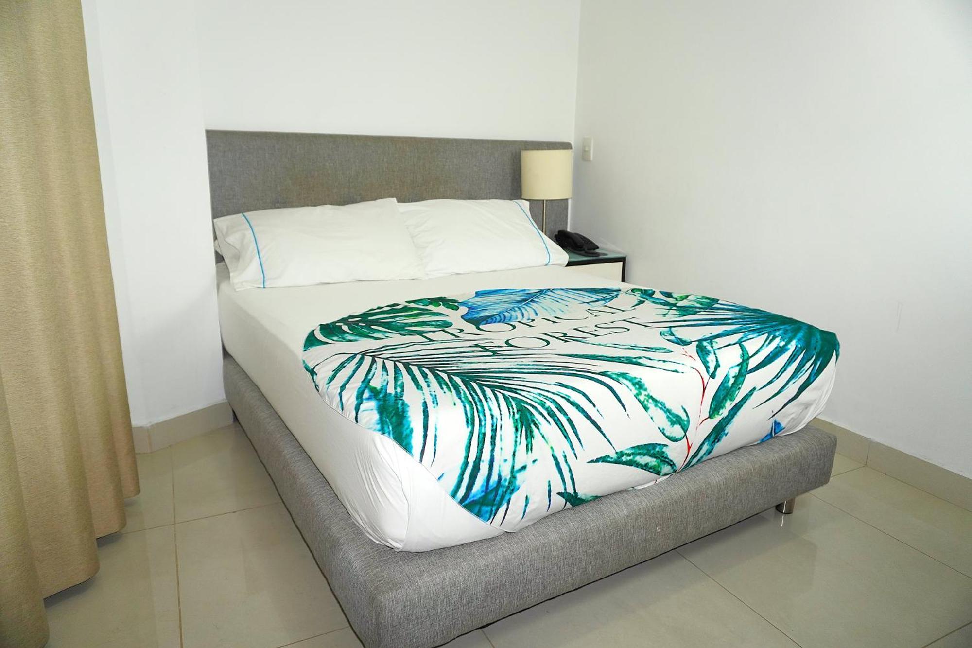 Hotel Bolivariana Plaza 4*