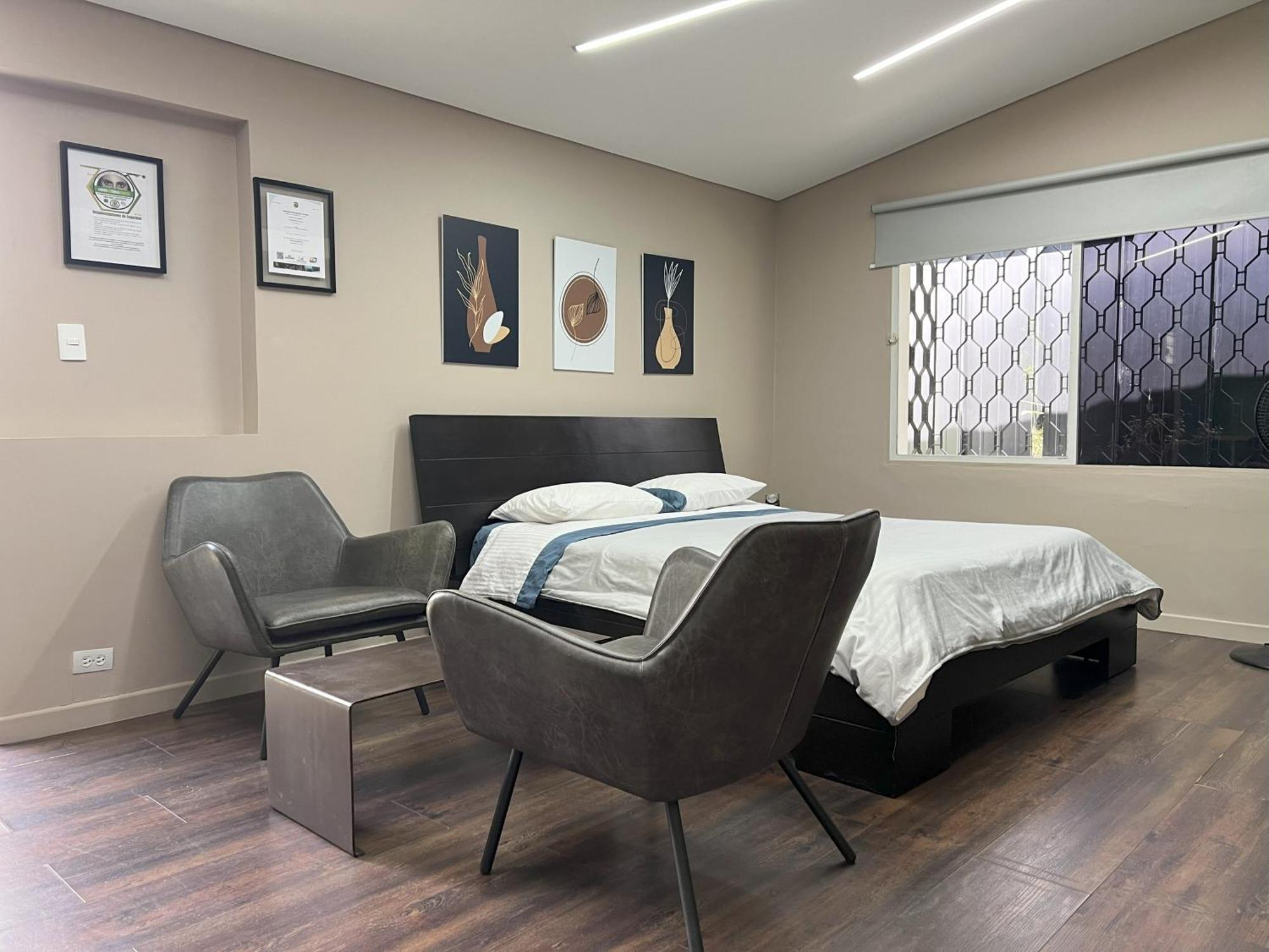 Cerca A Centro Comercial De Santafe A104 By Roots Apartamento