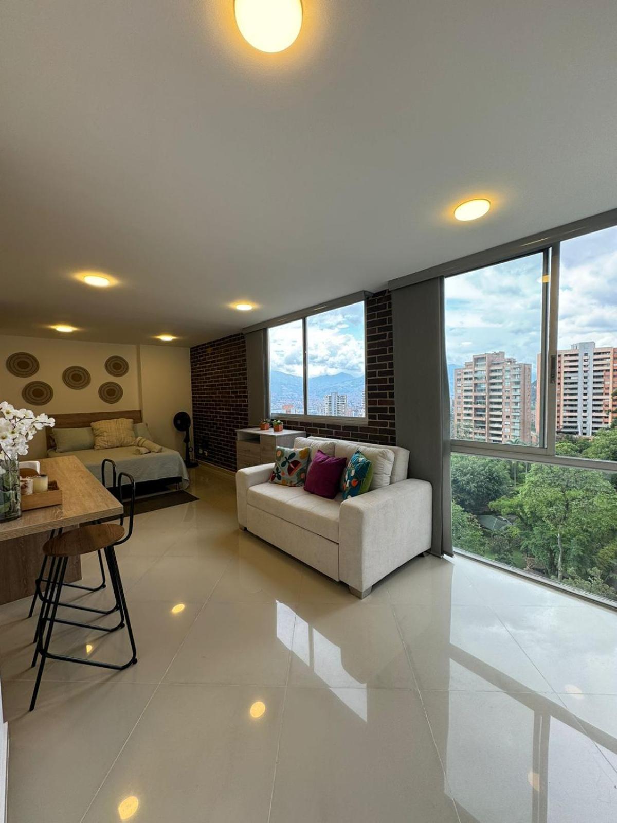 Great Apto In Poblado Medellín