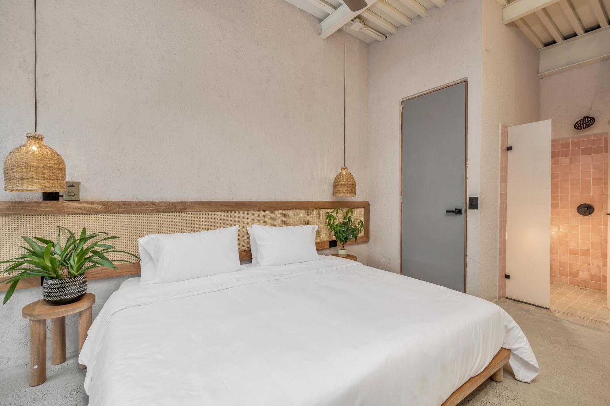 Botanica Casa Manila By Housy Host Hotel 4*