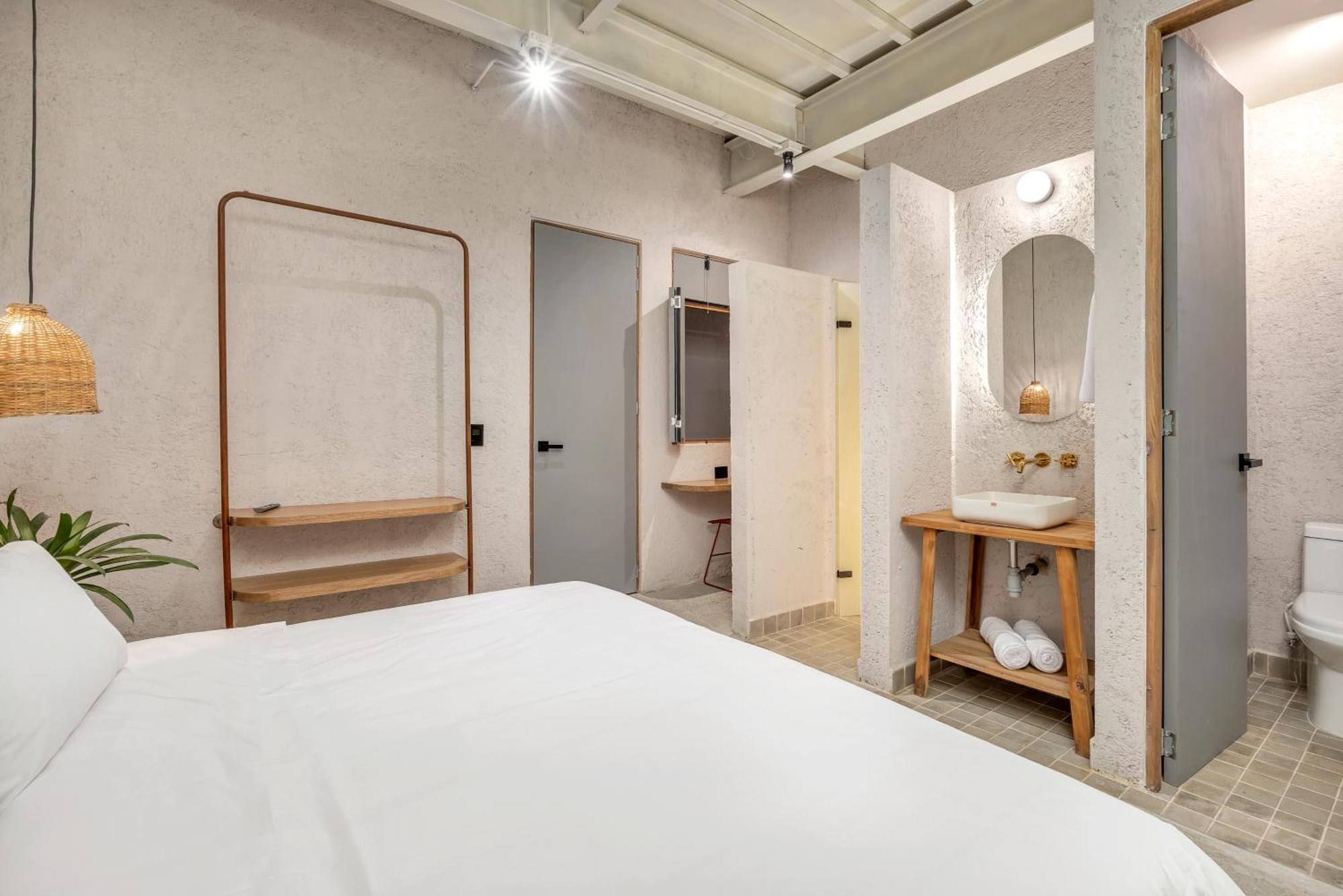 Botanica Casa Manila By Housy Host 4* Medellín