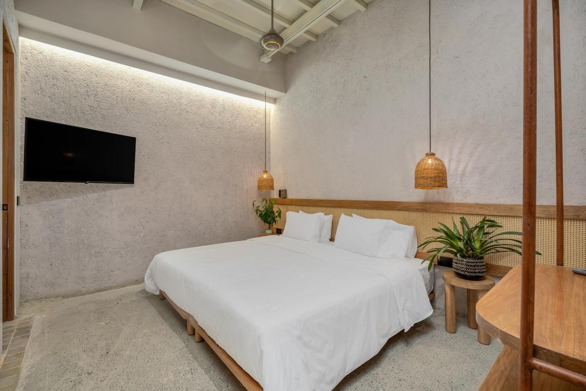 Botanica Casa Manila By Housy Host 4*