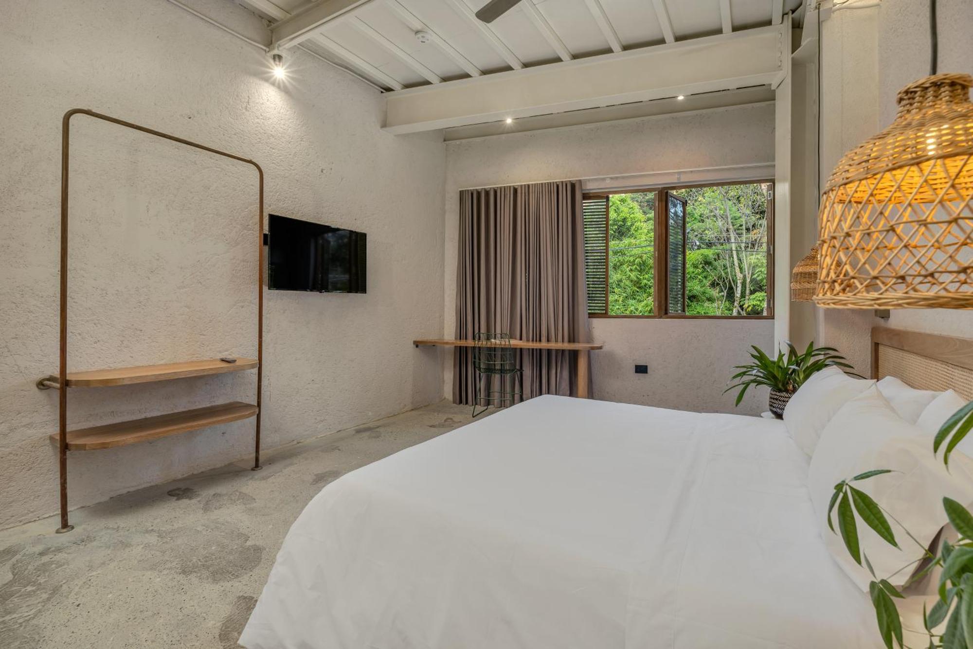 Botanica Casa Manila By Housy Host 4*
