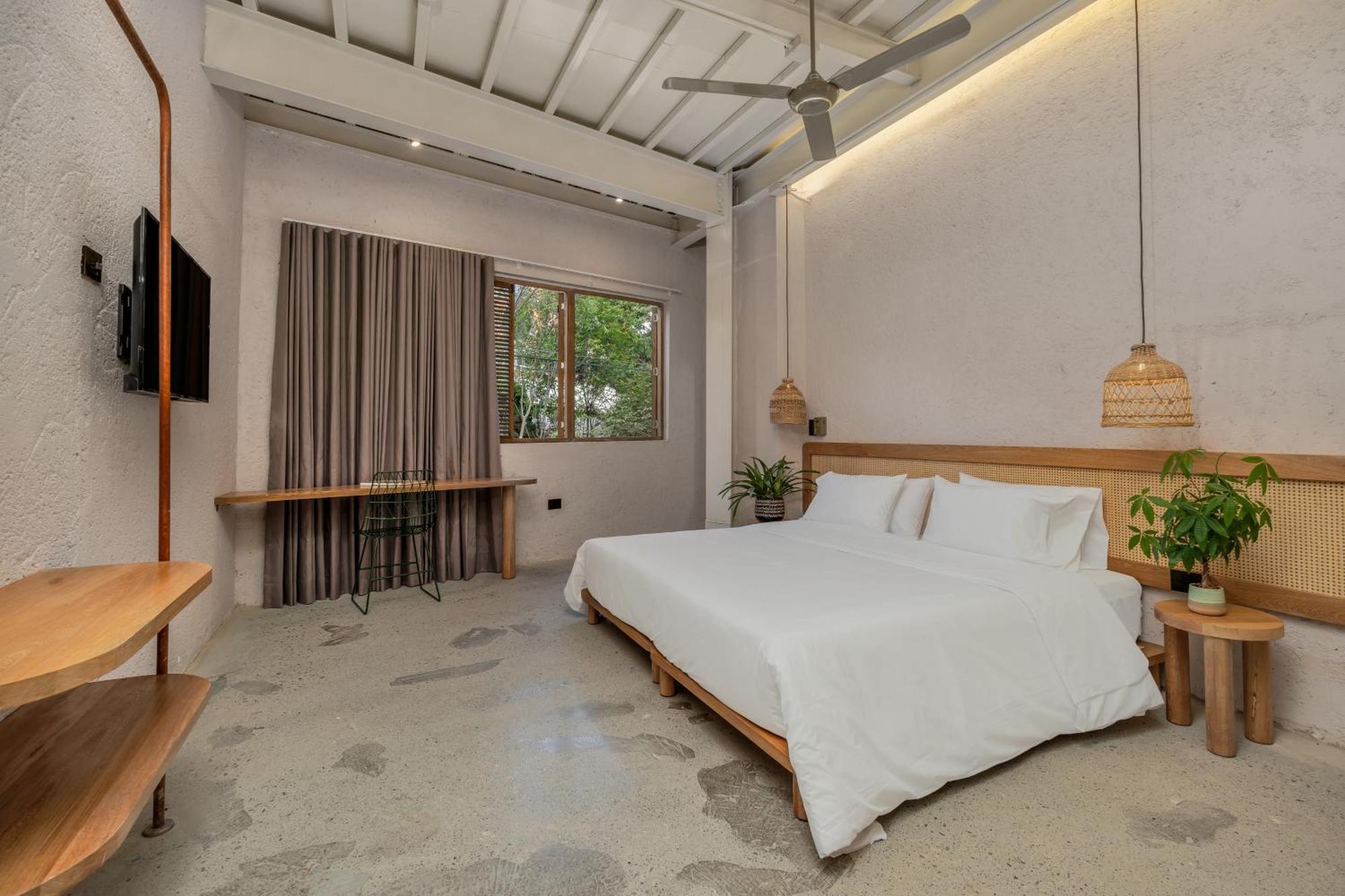 Hotel Botanica Casa Manila By Housy Host 4*