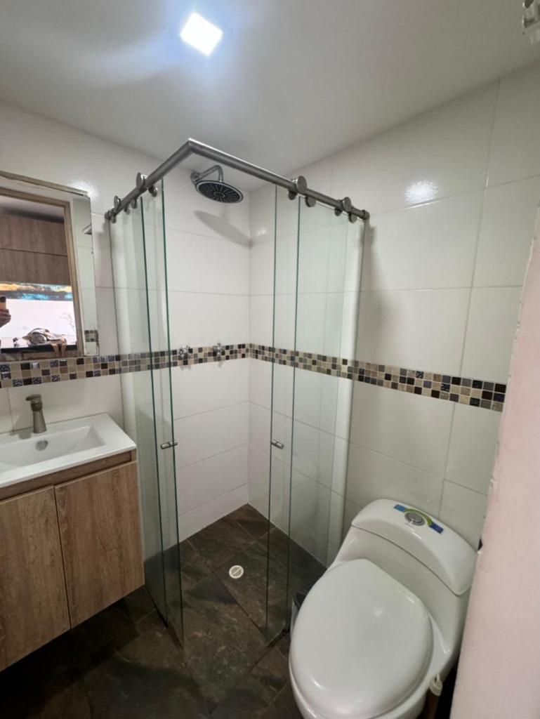 Apartamento Amplio Apartastudio En Boston Medellín