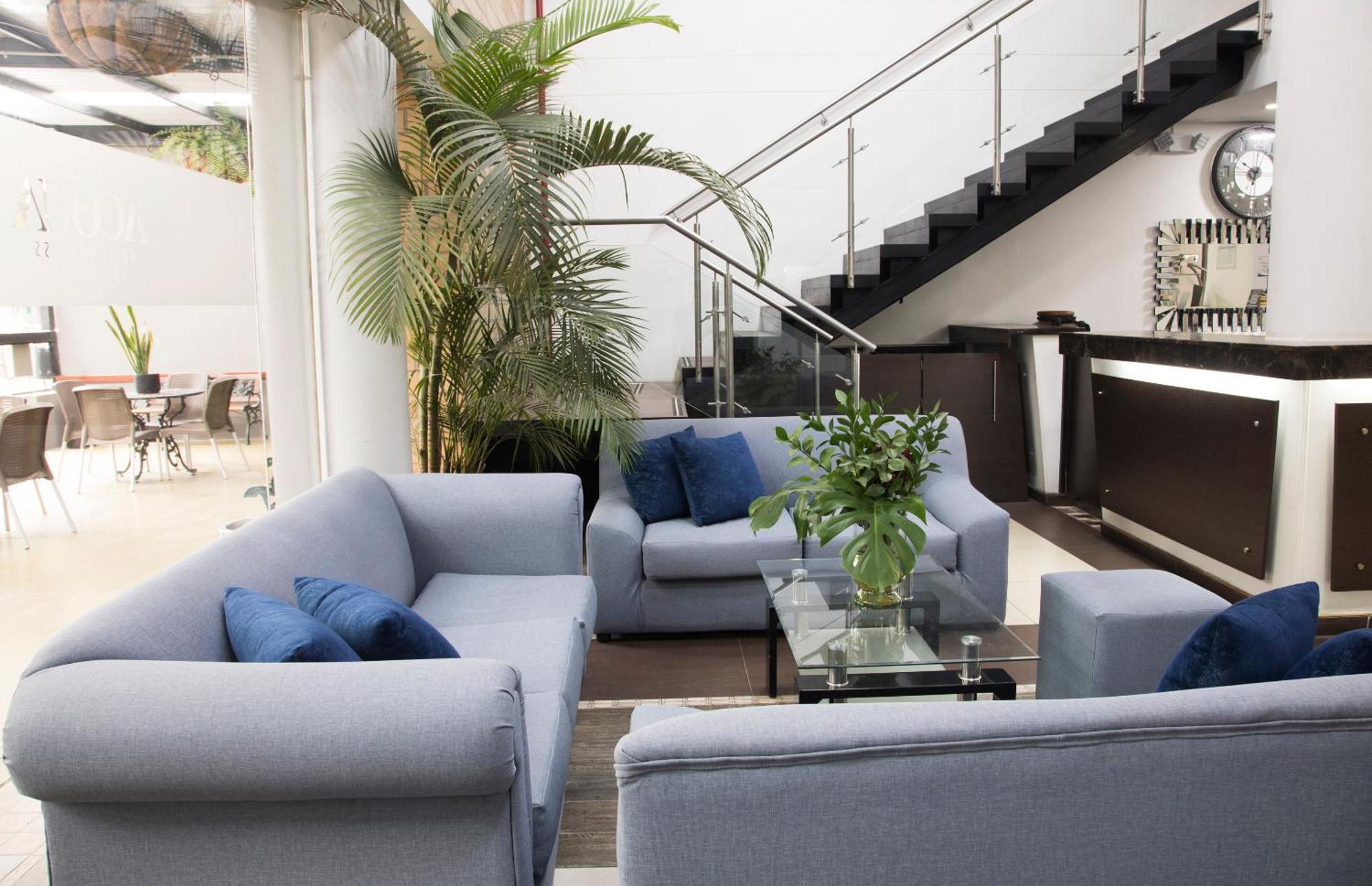Acqua Hotel 3*