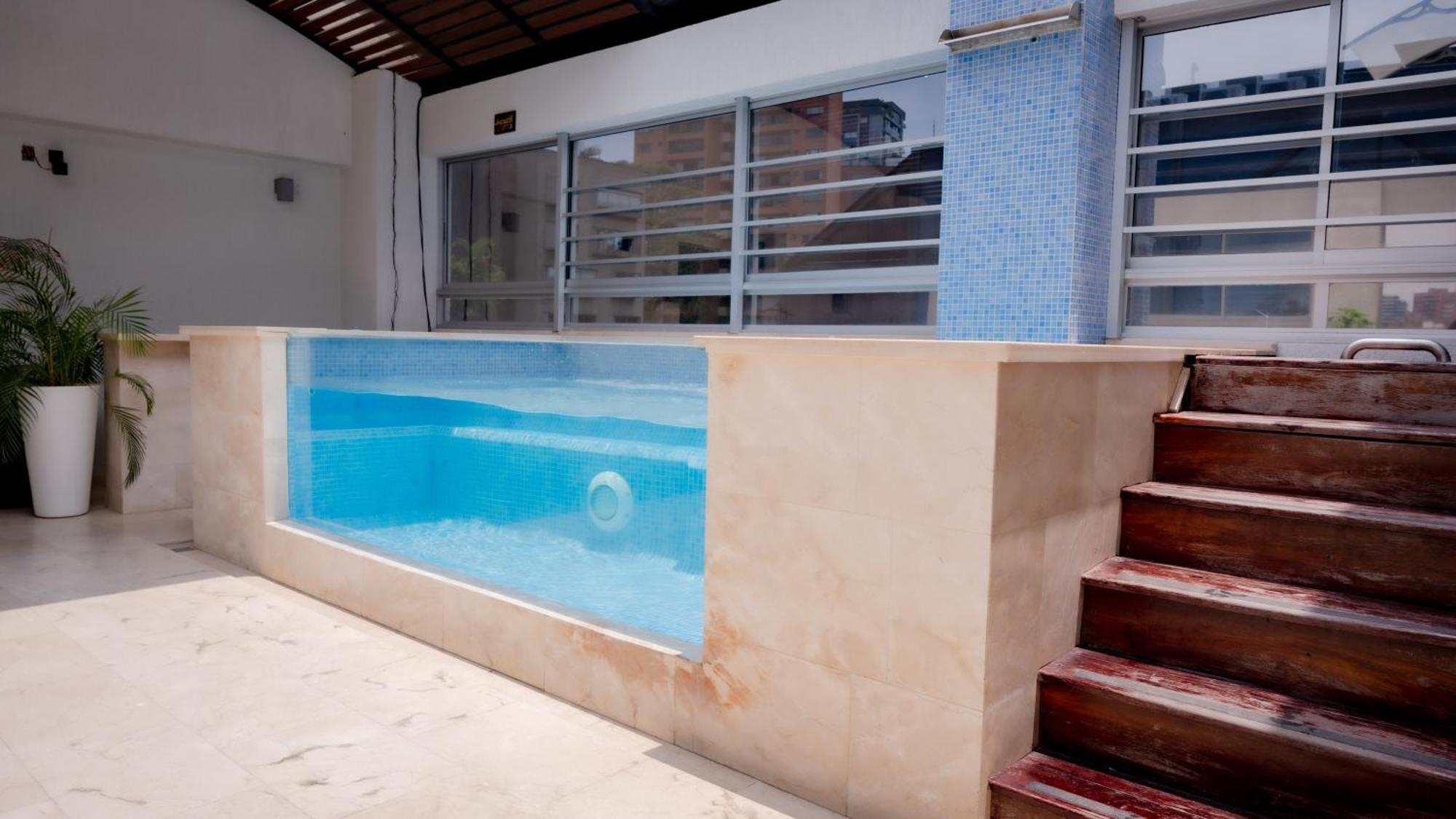 Madeiro Hotel 4*