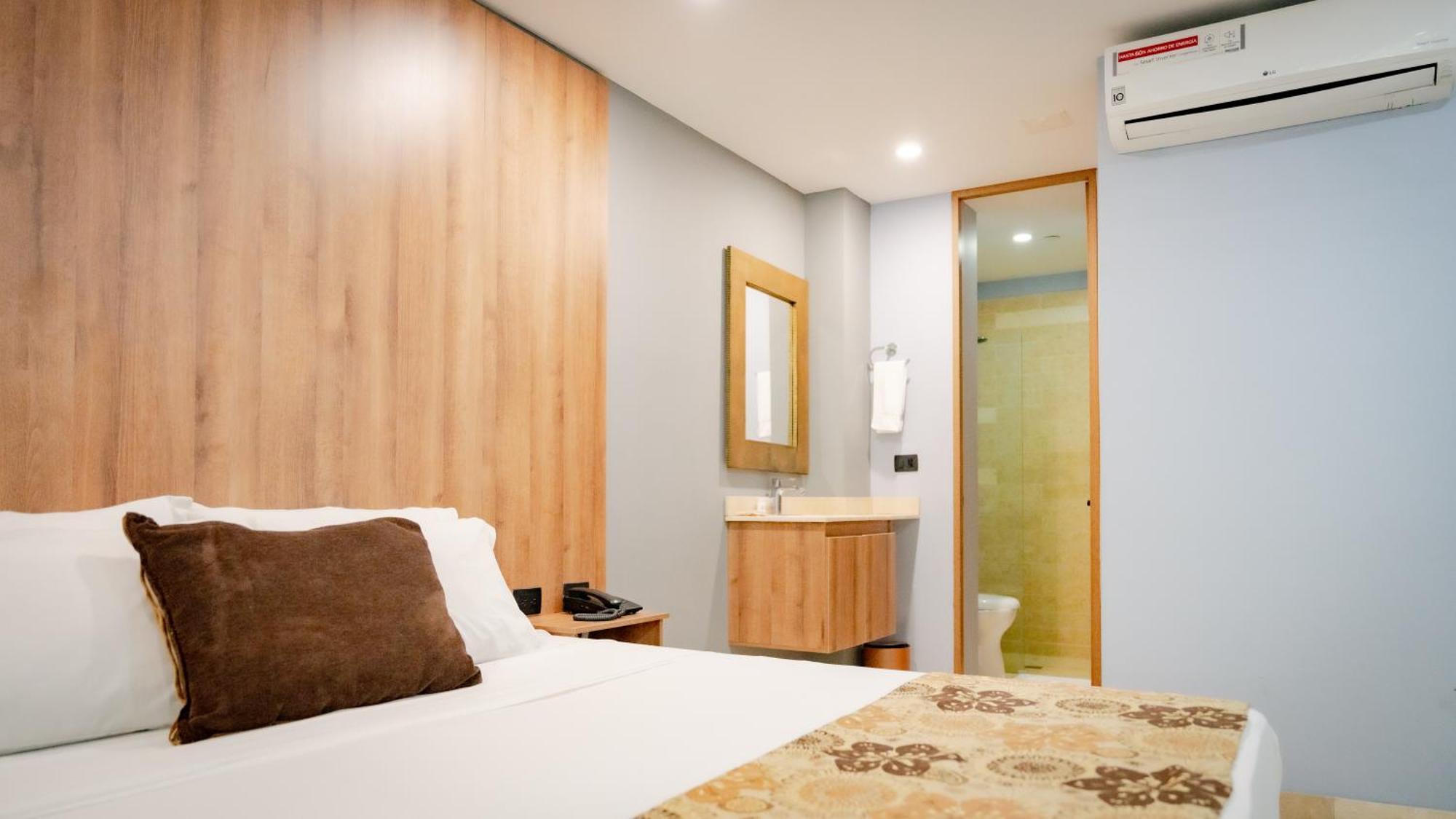 Madeiro 4* Medellín