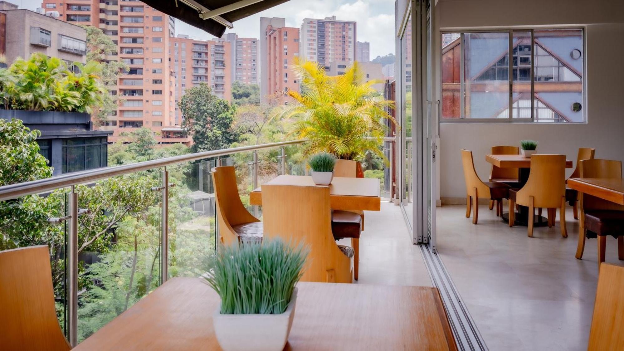 Madeiro Hotel Medellín