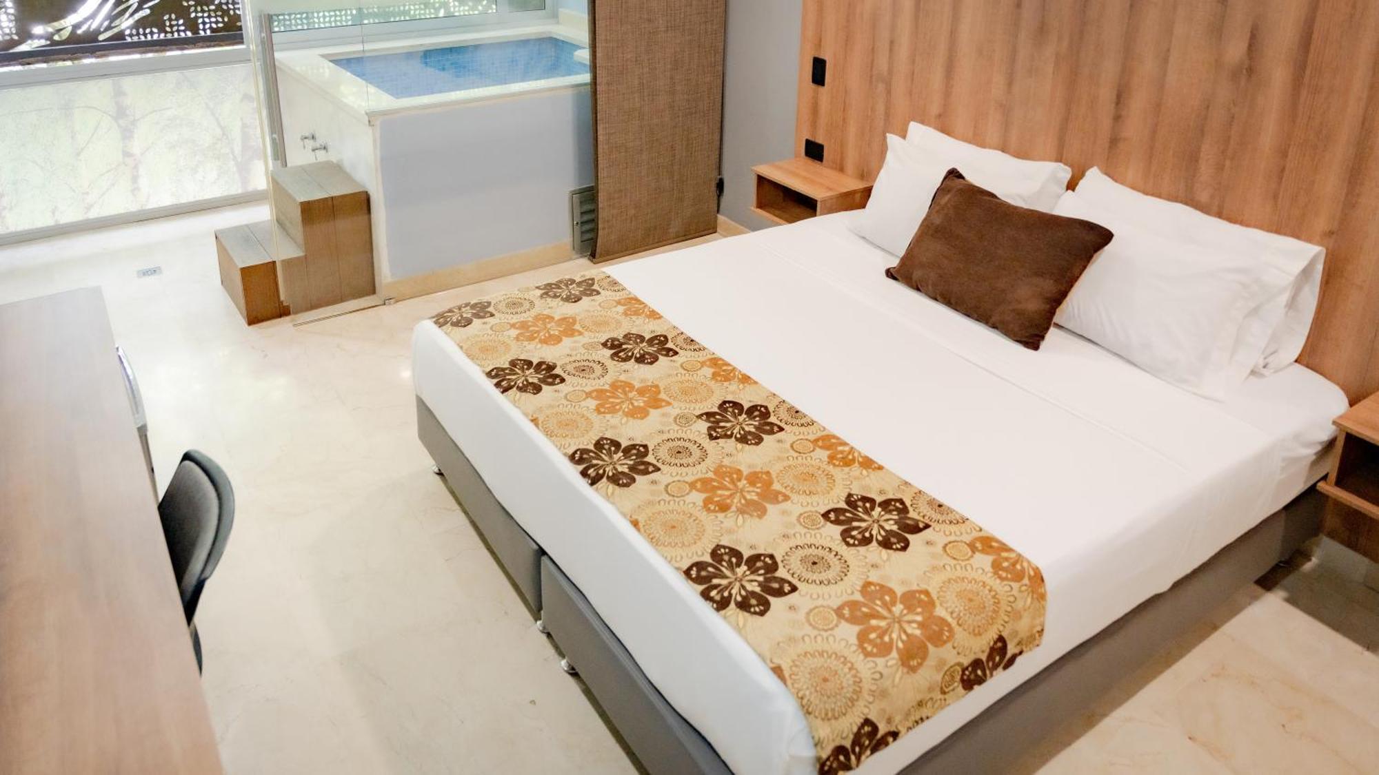 Madeiro Hotel 4*