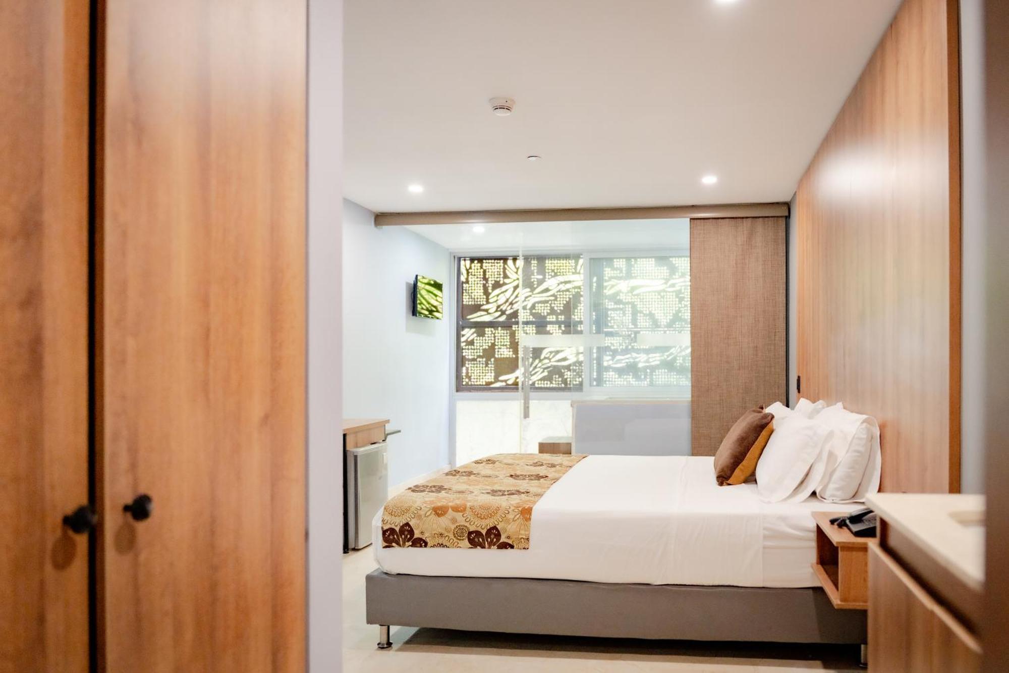 Hotel Madeiro 4*