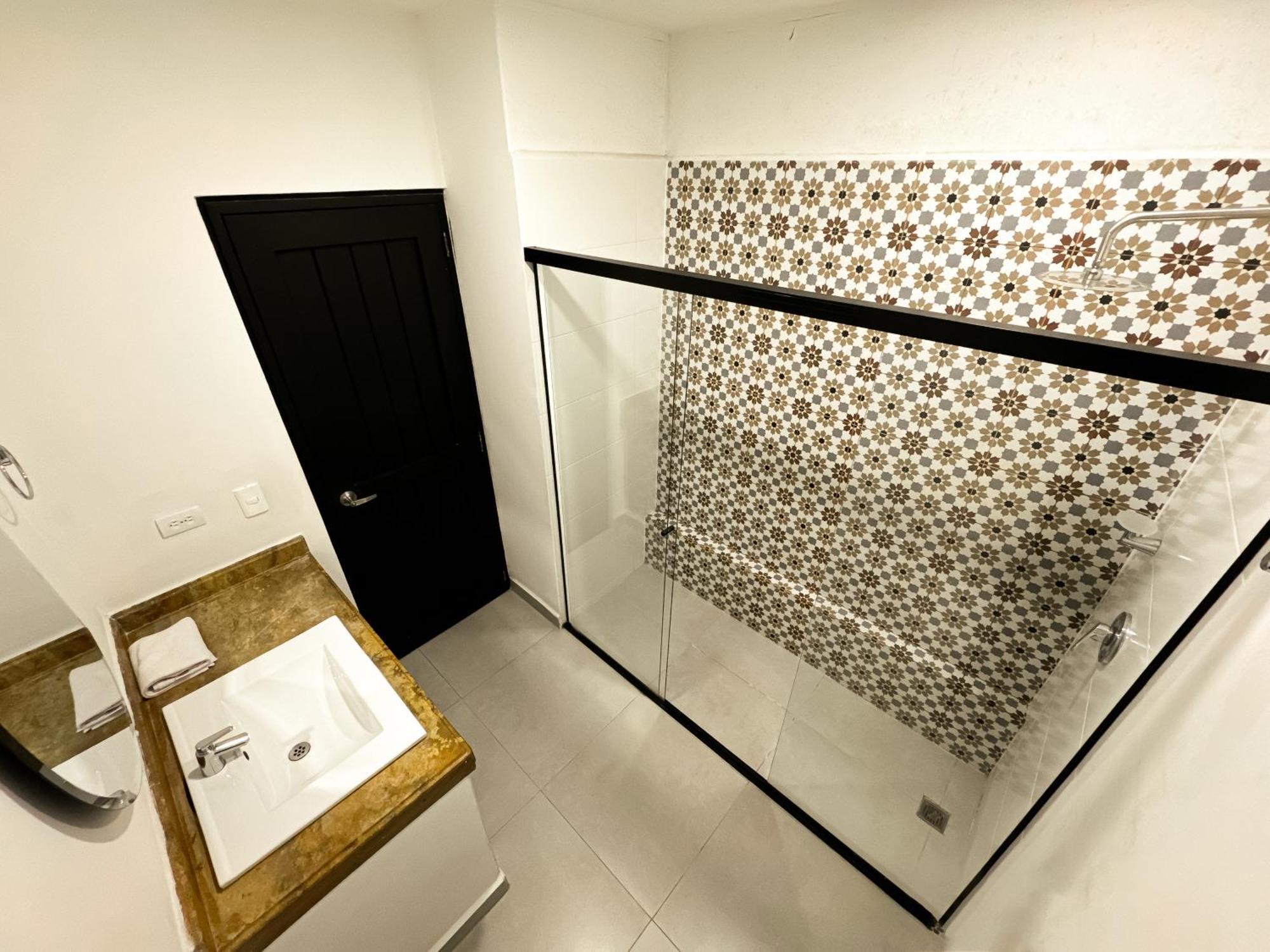Apartamento Amueblado En Poblado Frn106 By Roots
