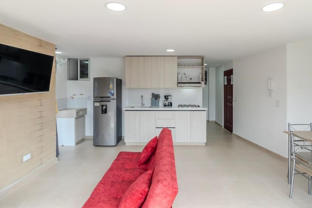 Centrico En Laureles Con Piscina 301 Apartamento
