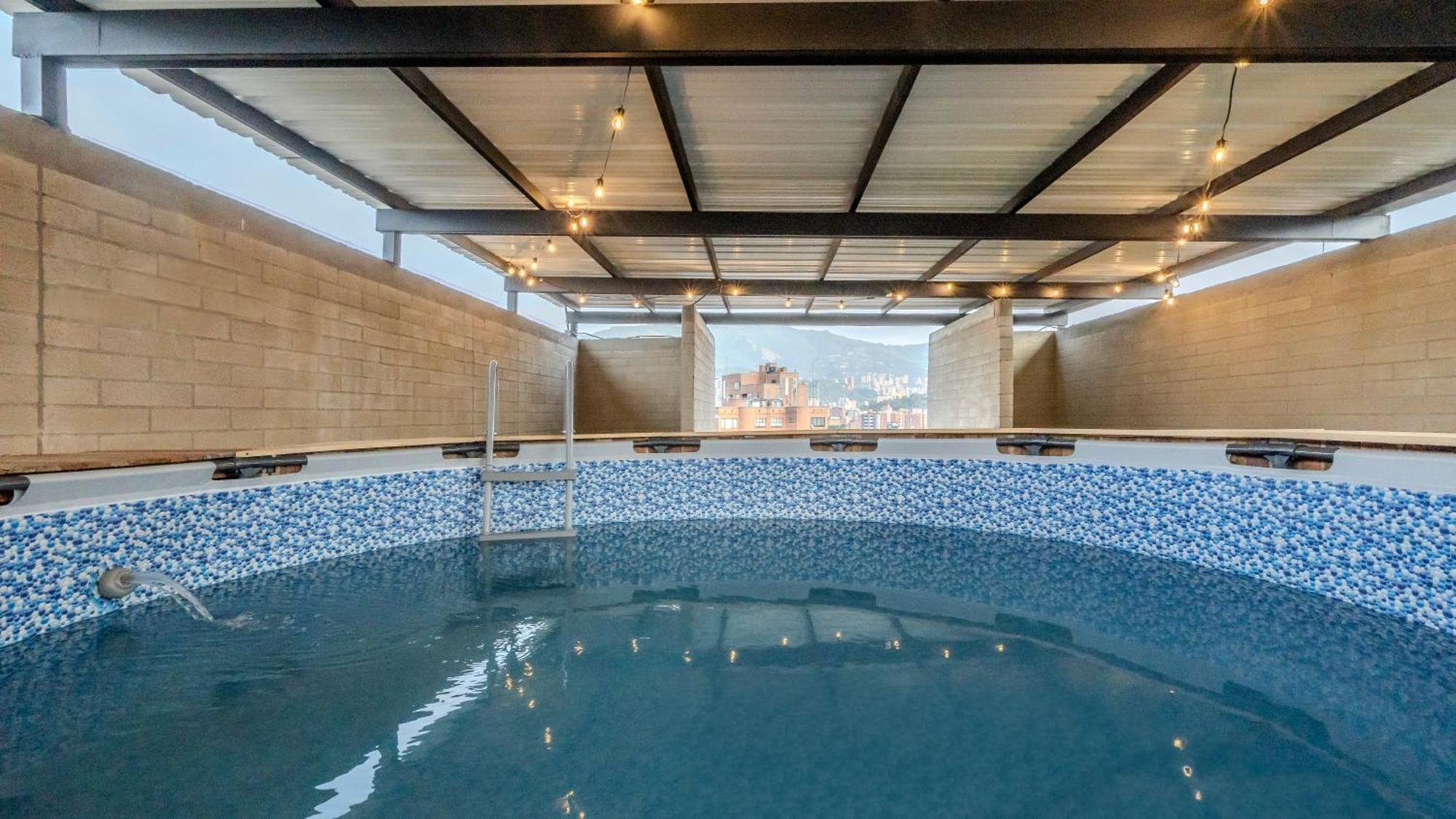 2br Parqueadero Y Piscina 202 Medellín