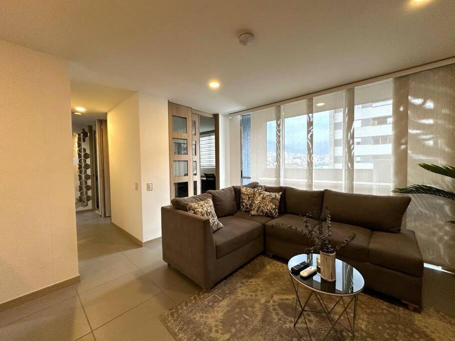 Gorgeous, Modern, And Air-conditioned Included * Medellín