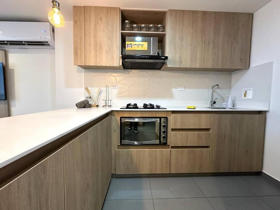 Apartamento Gorgeous, Modern, And Air-conditioned Included Medellín