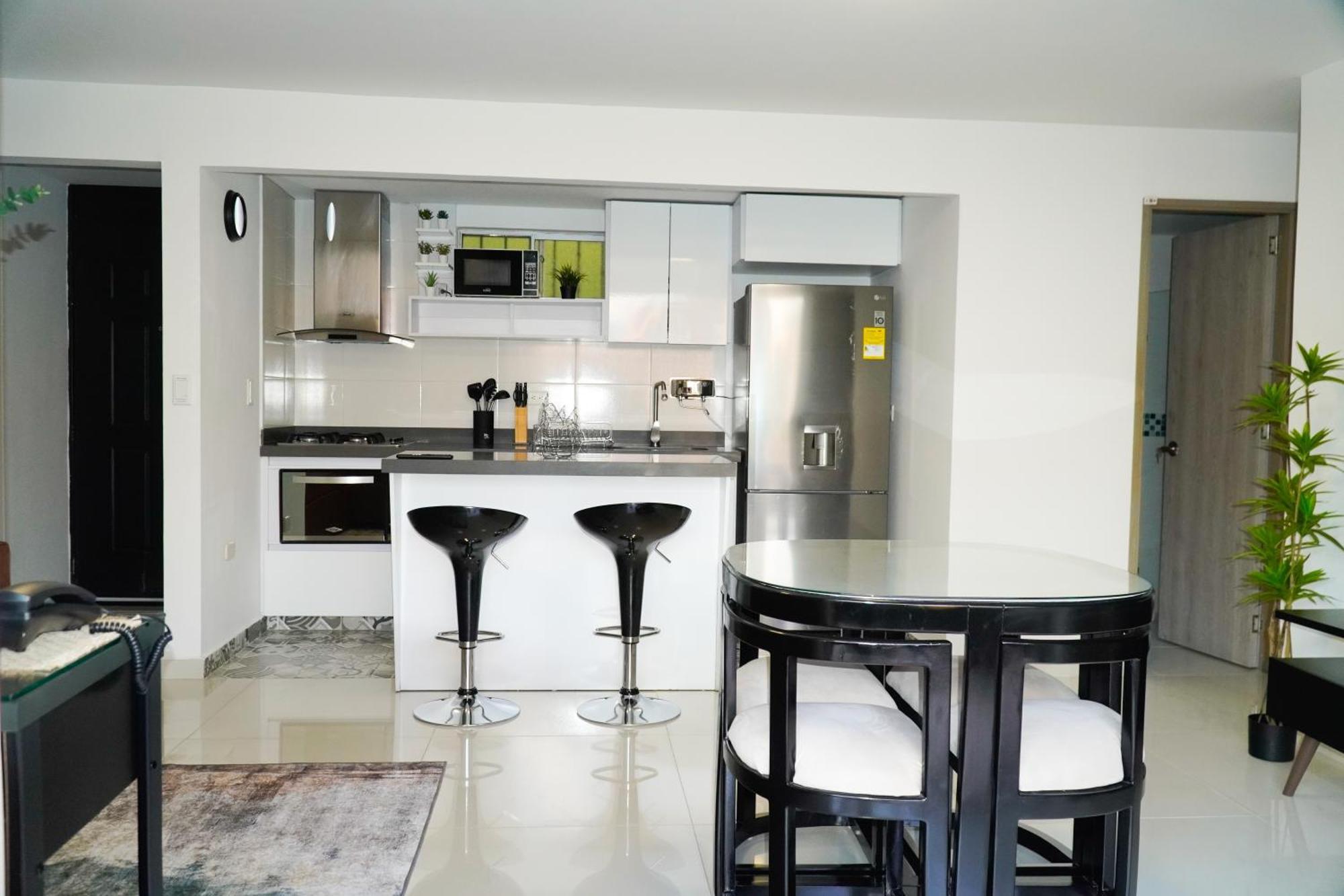 Apartamento 2br Bright & Cozy - Nature Views & Sounds