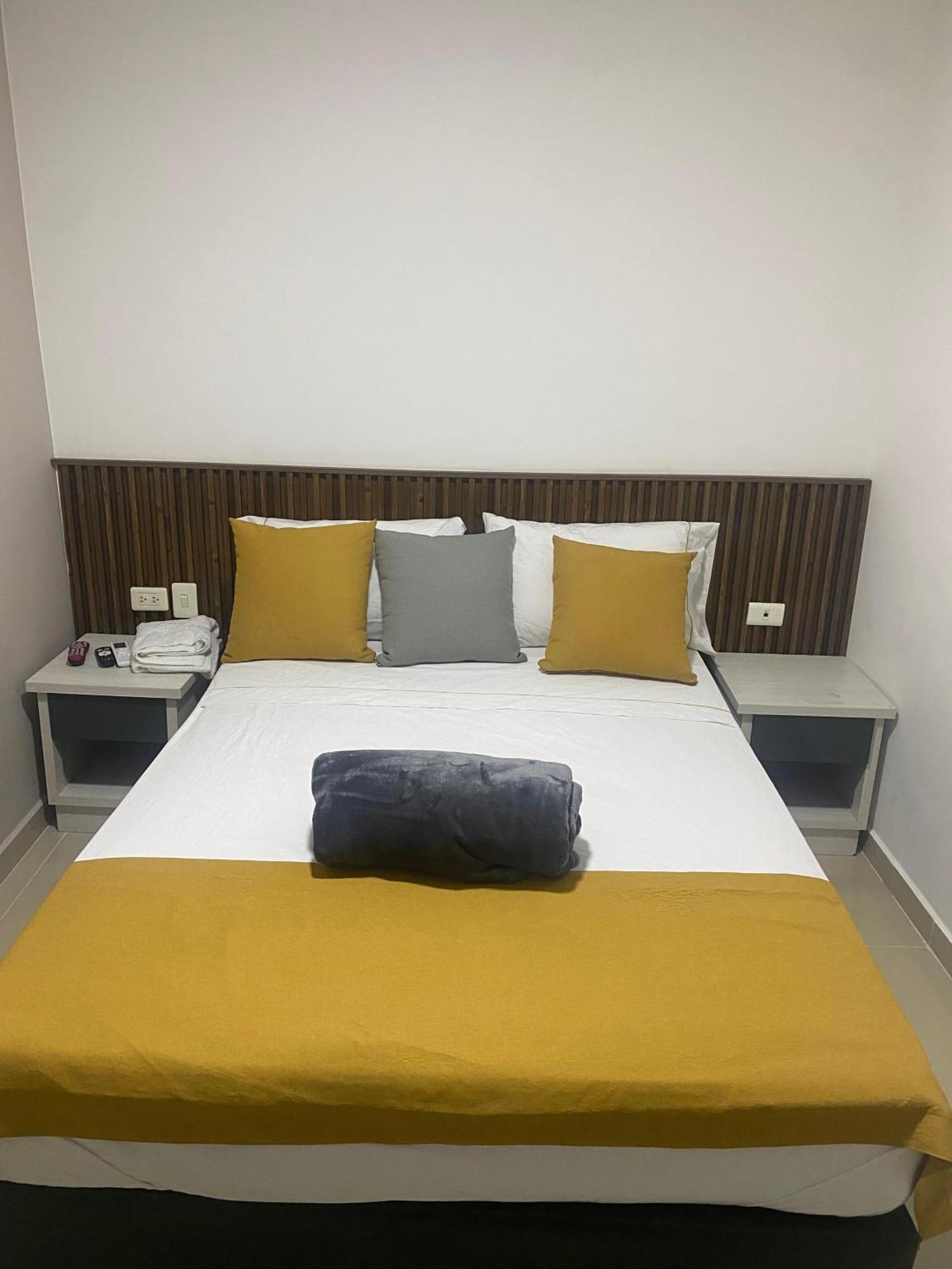 Hotel La 70 Gold