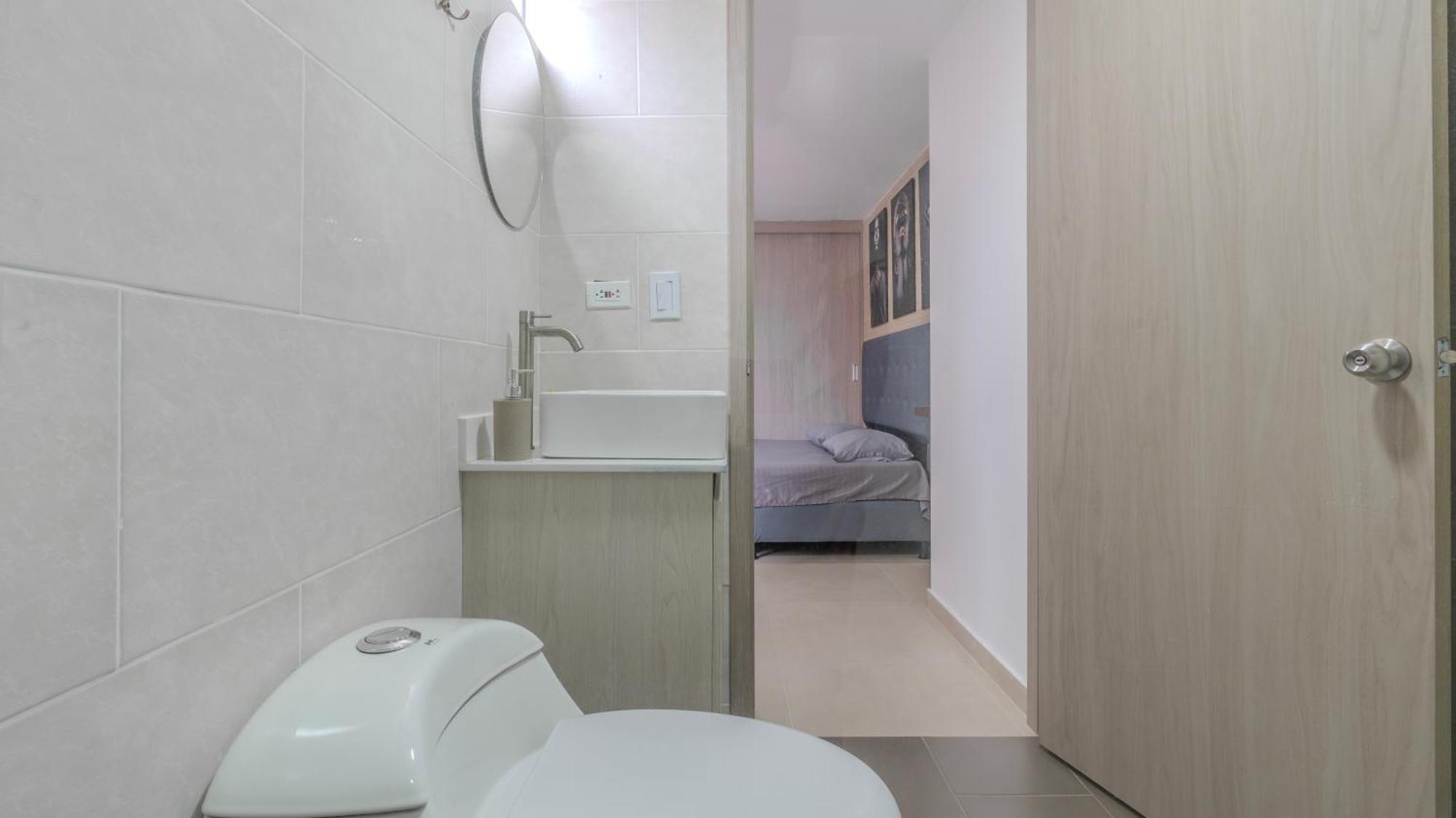 Apartment En Laureles Con Piscina Y Parqueadero 402