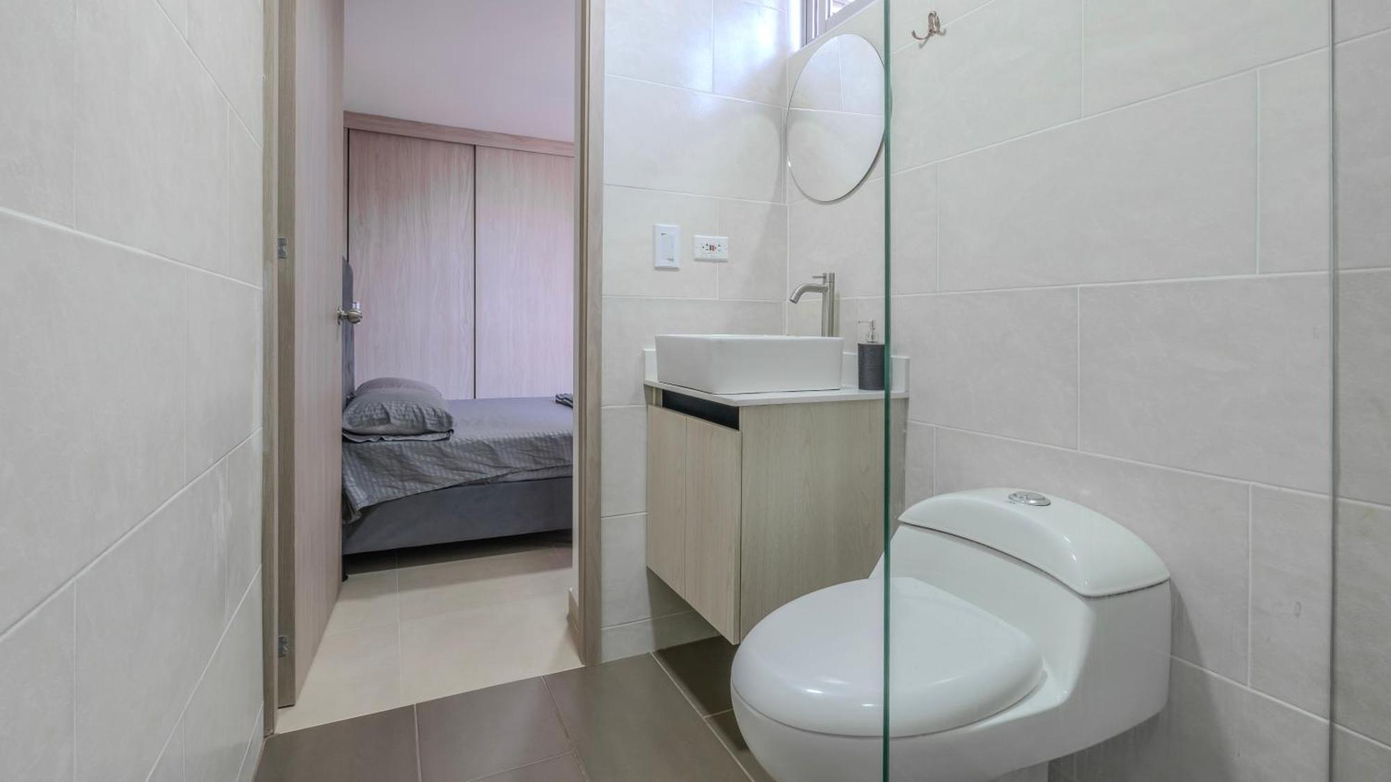 Apartment En Laureles Con Piscina Y Parqueadero 402 *