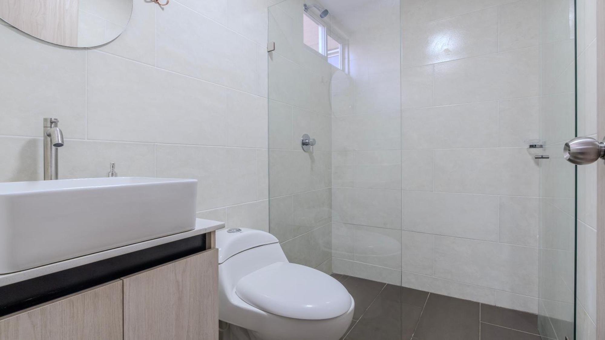 Apartamento En Laureles Con Piscina, Parqueadero 302 Medellín