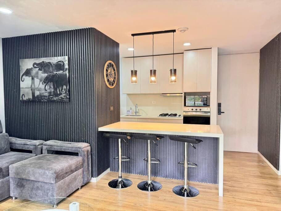 Urban Luxurious In The Poblado Apartamento