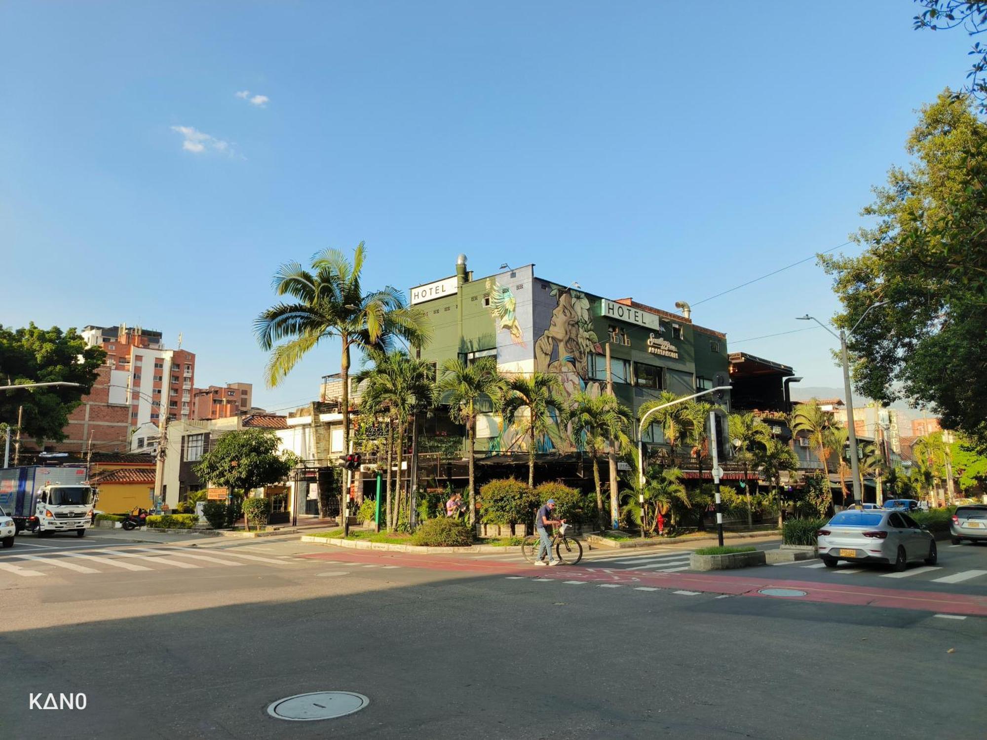 Oasis Blue Laureles Inn *