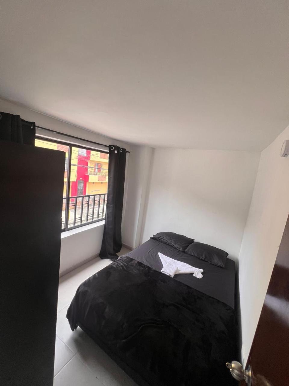 Hermoso Muy * Medellín