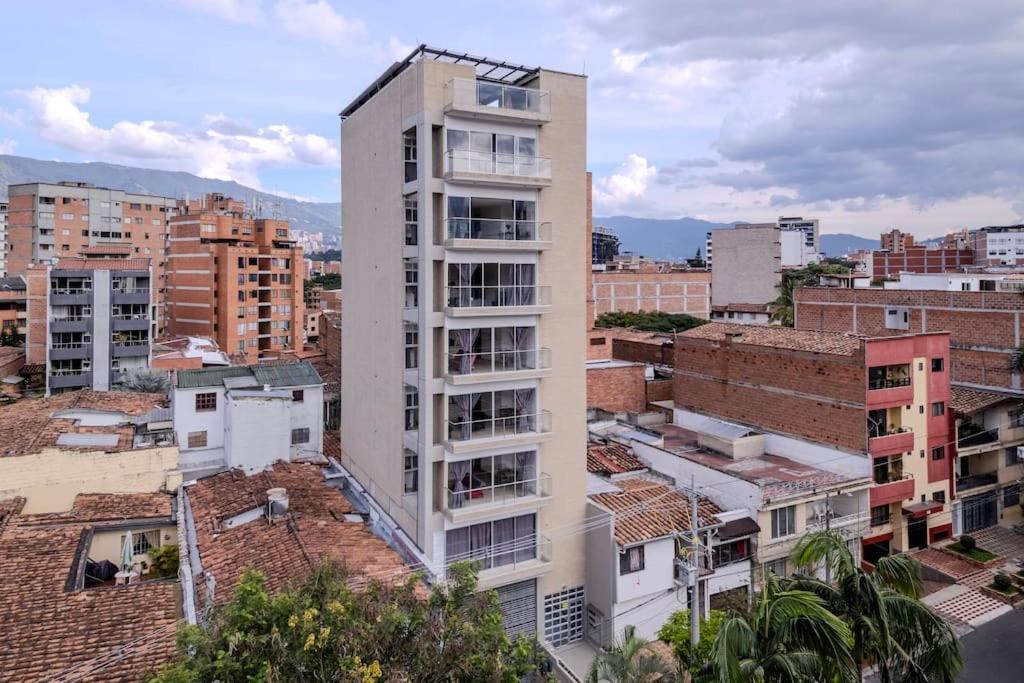 En Maravilloso Laureles Con Piscina 801 Medellín