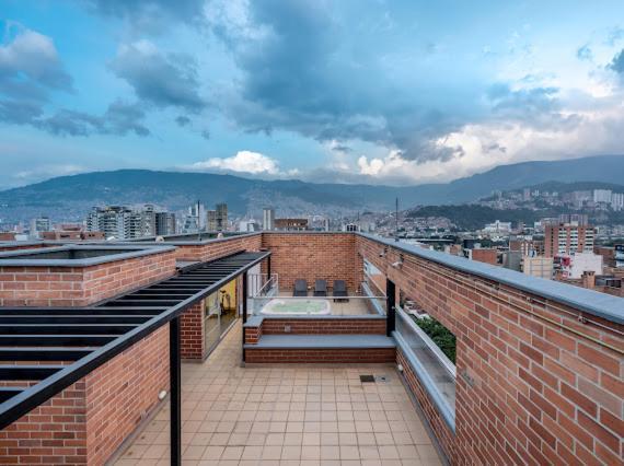 Apto Nuevo, Elegante Y Comodo Medellín