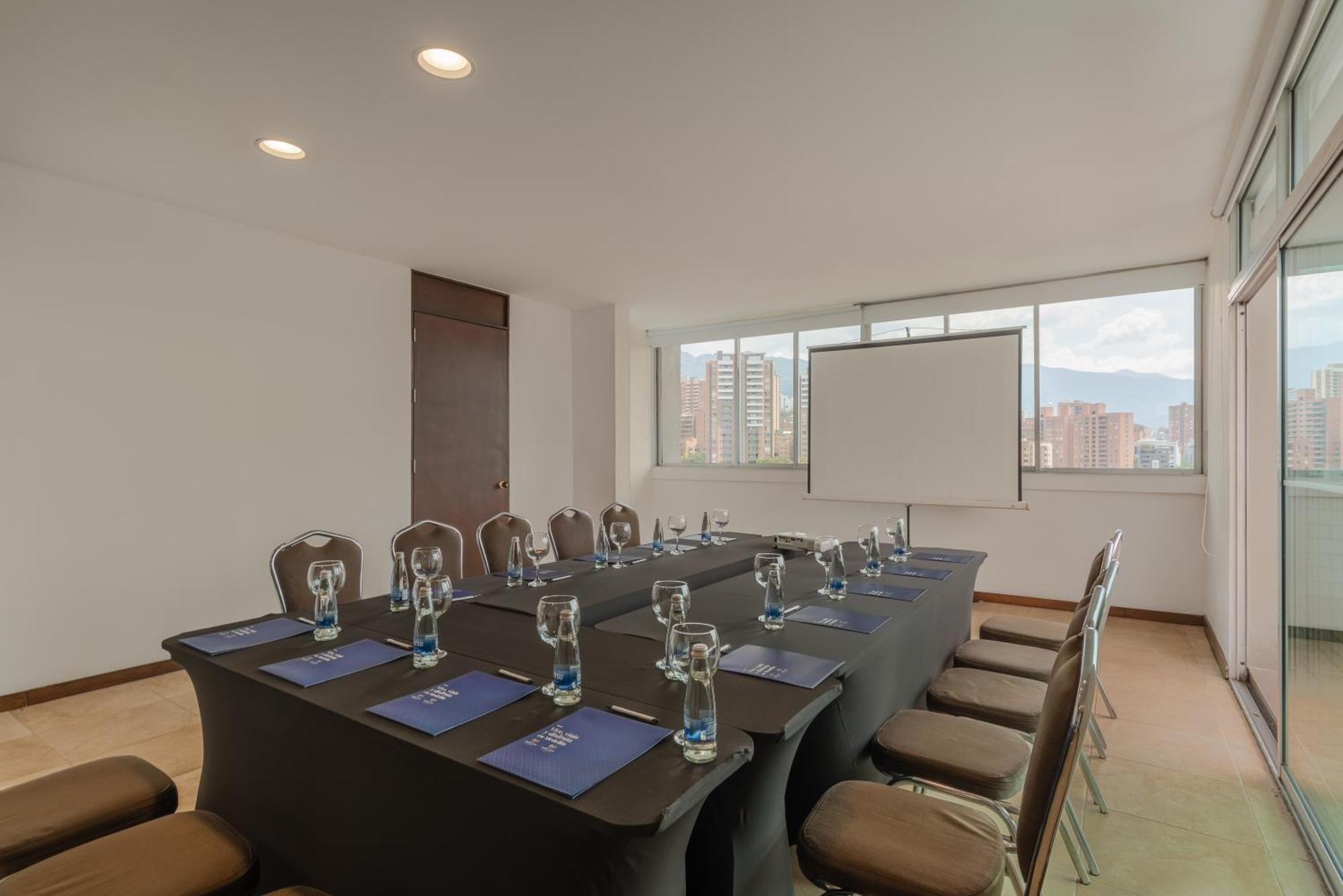 Apartahotel Poblado Alejandria
