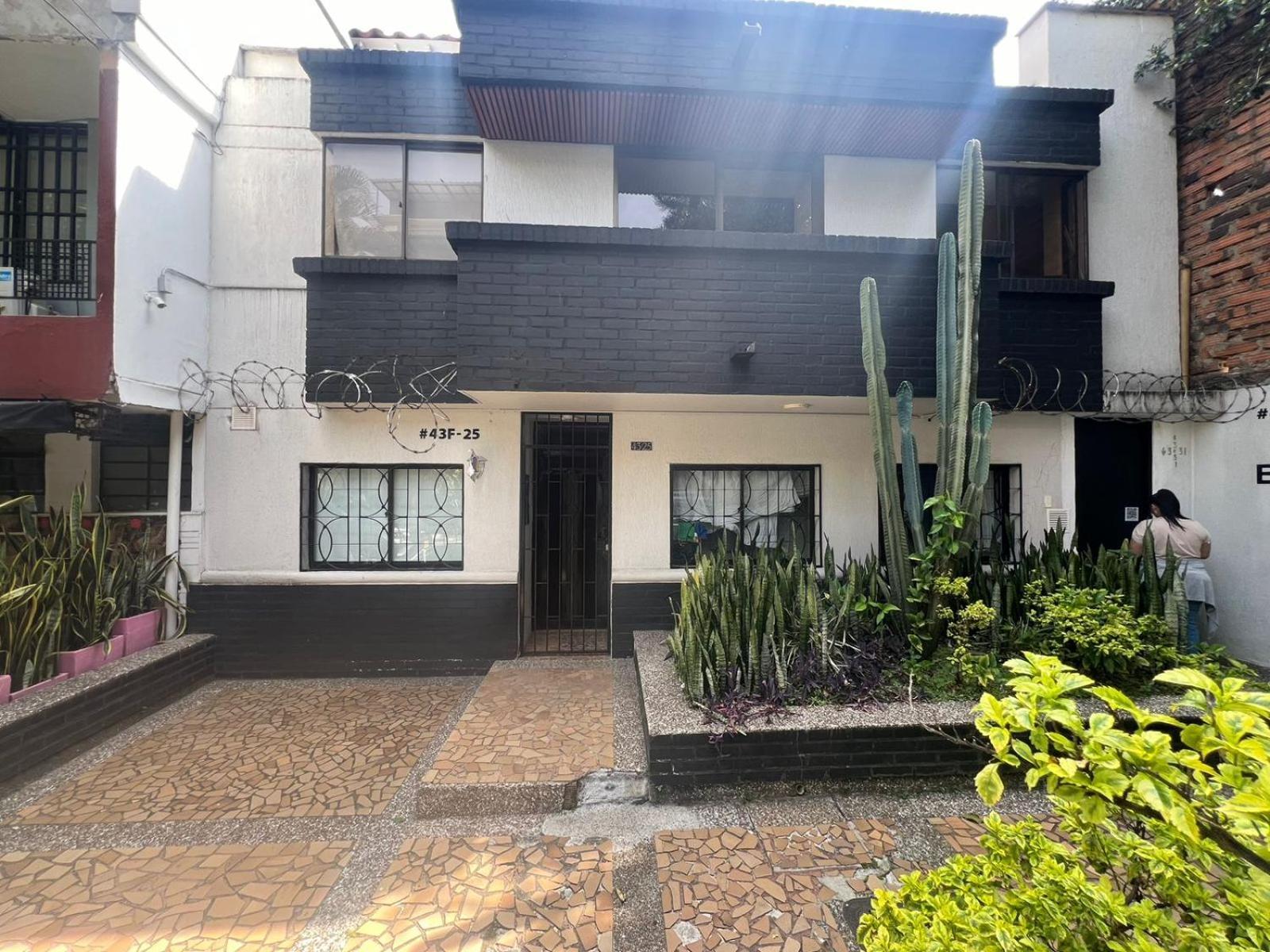 Apartamento A Minutos De Provenza En - M201 By Roots